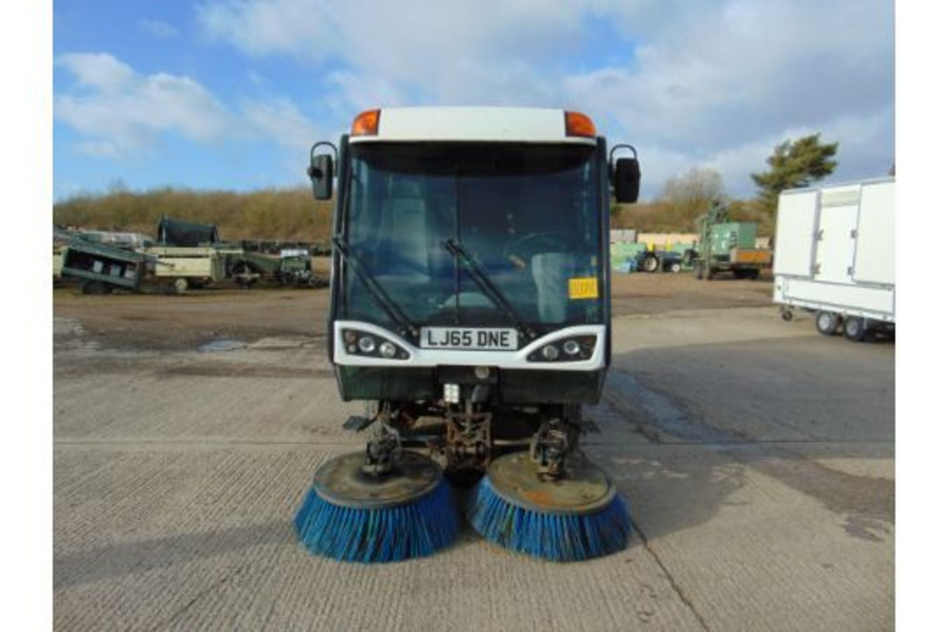 2015 Johnston CX400 EURO 5 Road Sweeper - Image 8 of 22