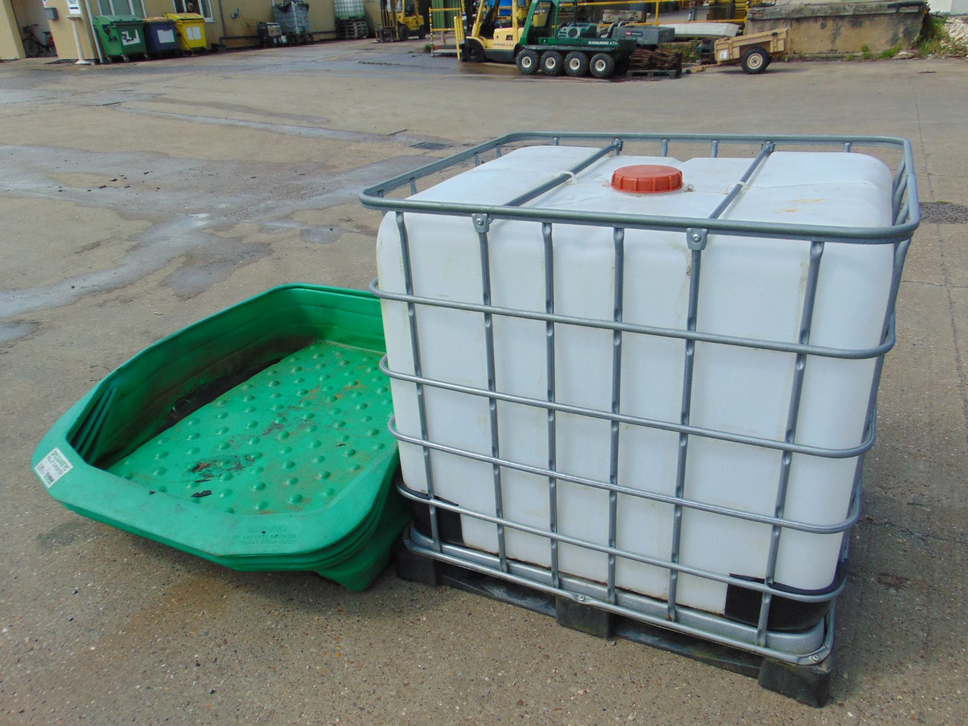 IBC tank & Spilguard Pallet spill container - Image 3 of 6