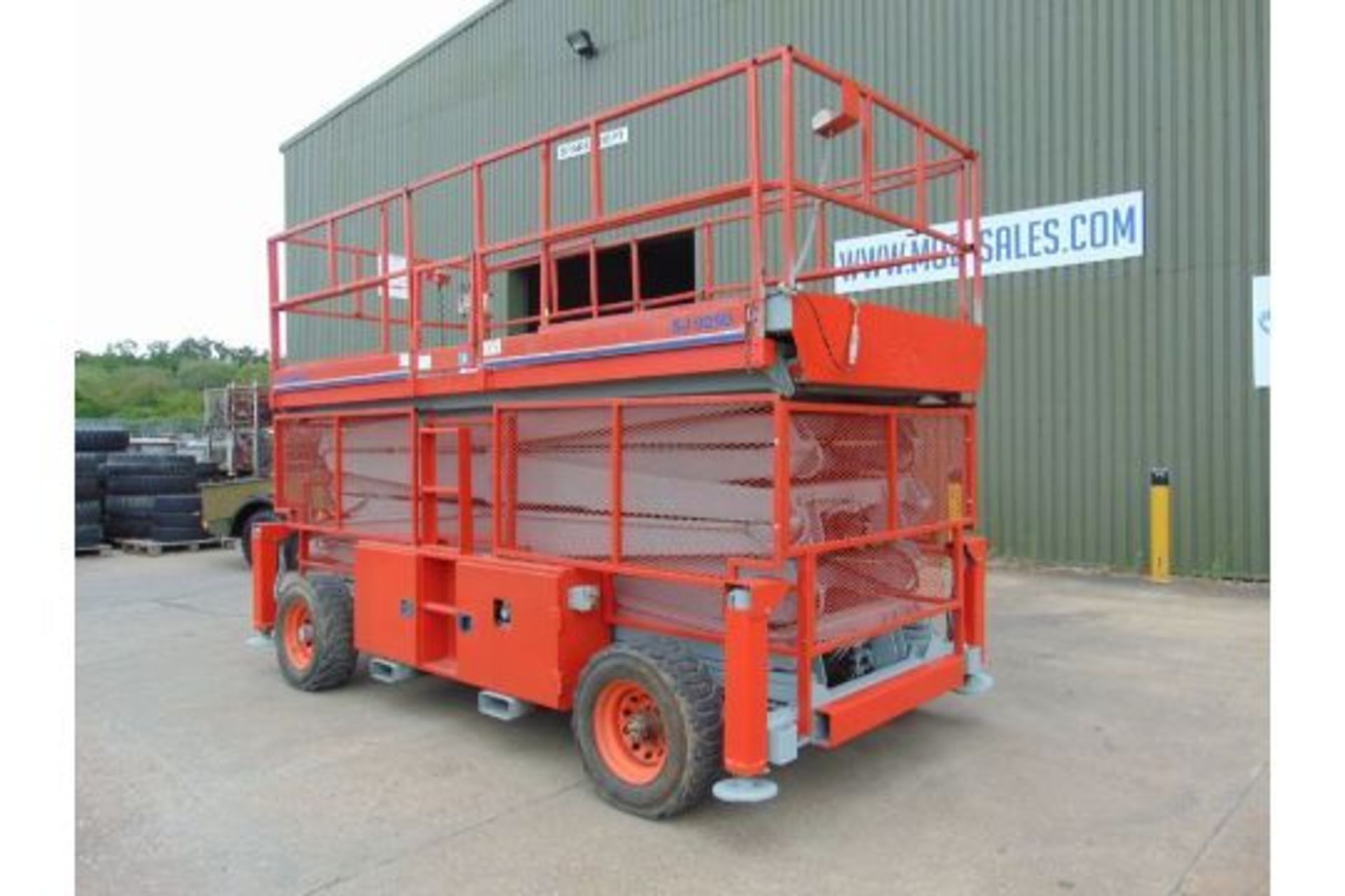 SkyJack SJ9250 Diesel Scissor Lift 1100 hours only - Image 12 of 29