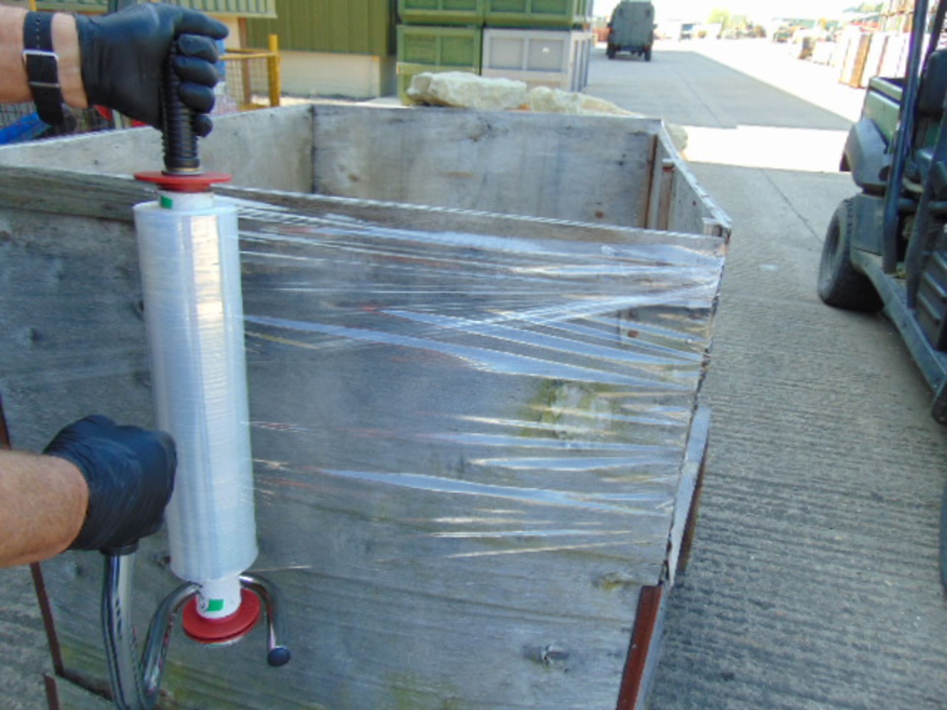 Q 5x New Unissued Shrink Wrap Roller / Disperser in Original Packing from MoD - Image 4 of 7