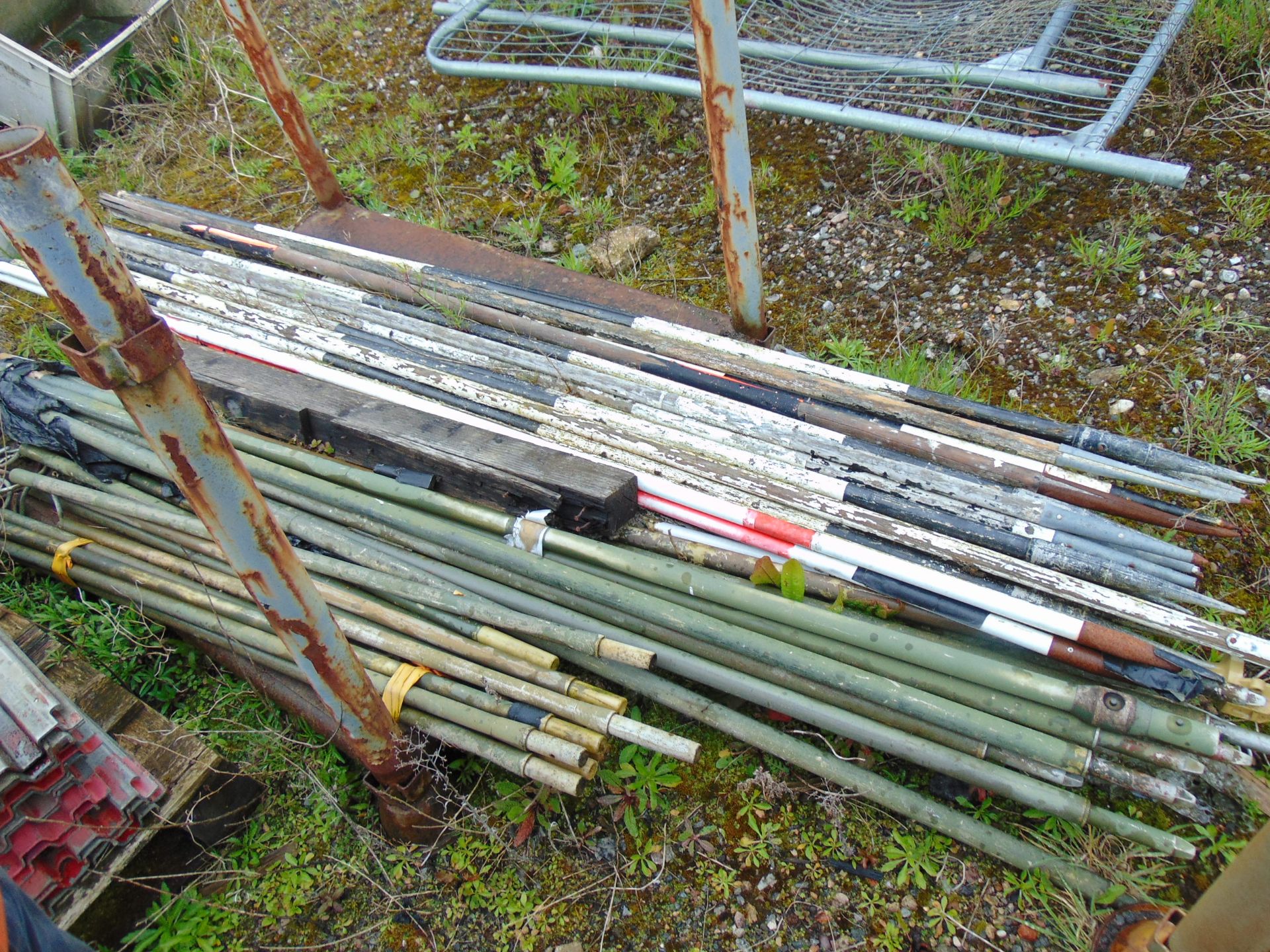 1 x Stillage of Surveyors Poles / Linesman Poles - Bild 3 aus 5