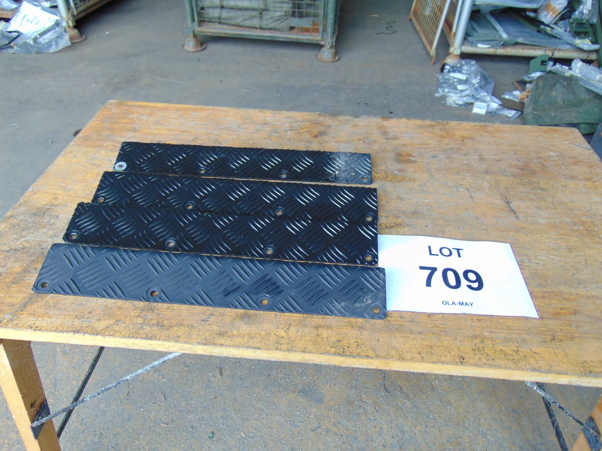 4 x Land Rover / Vehicle Chequer Plate