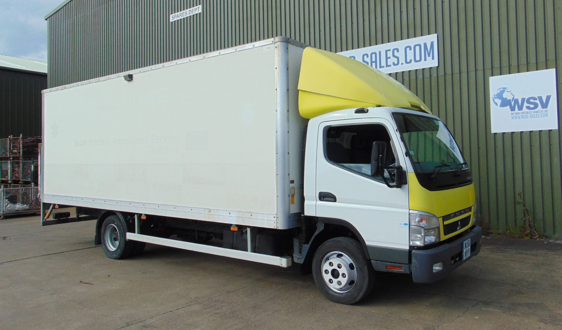 2011 Mitsubishi Fuso Canter Box lorry 7.5T - Only 5400 Miles! - Image 14 of 51