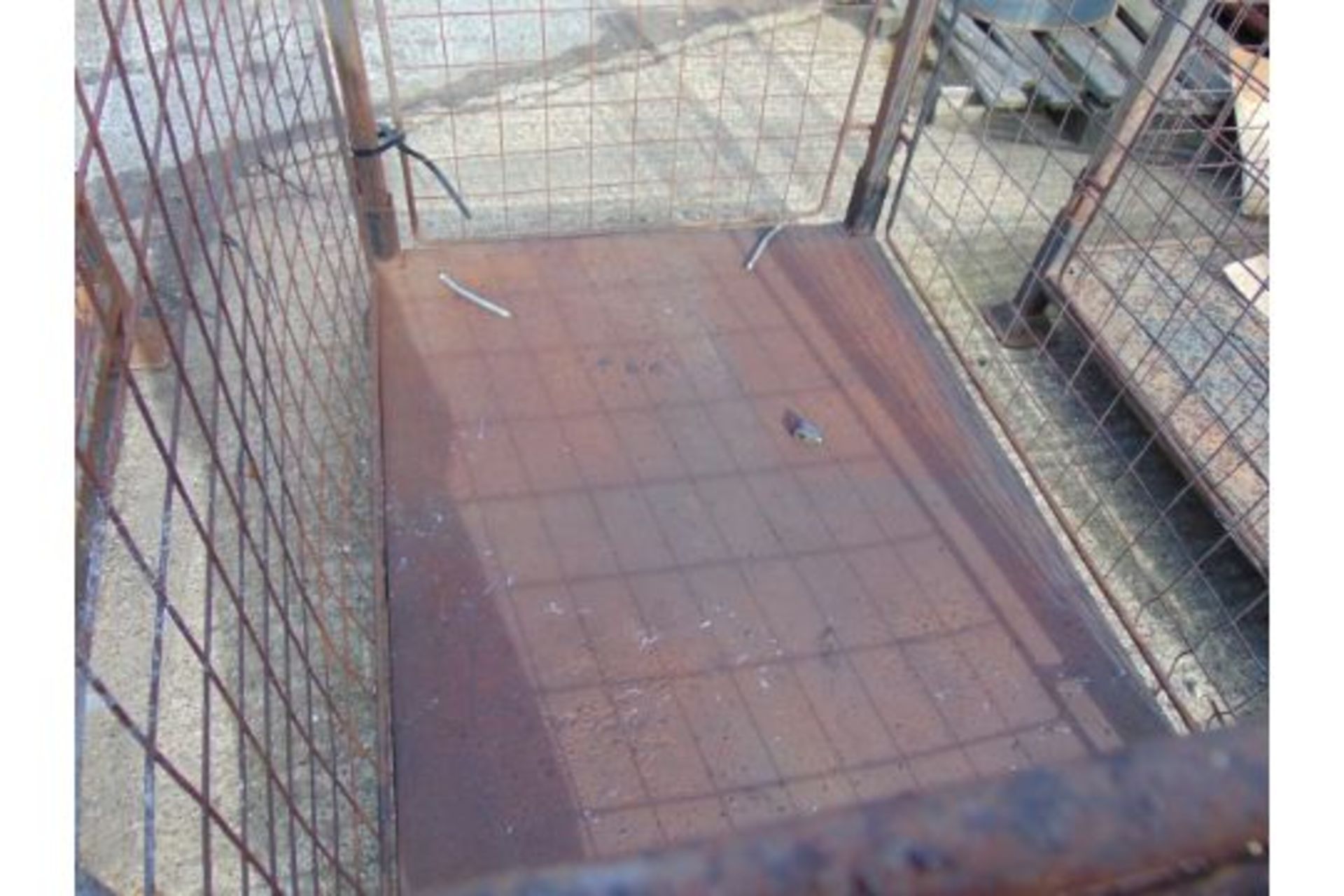 Steel Stacking Stillage with removeable sides and corner posts - Image 2 of 2