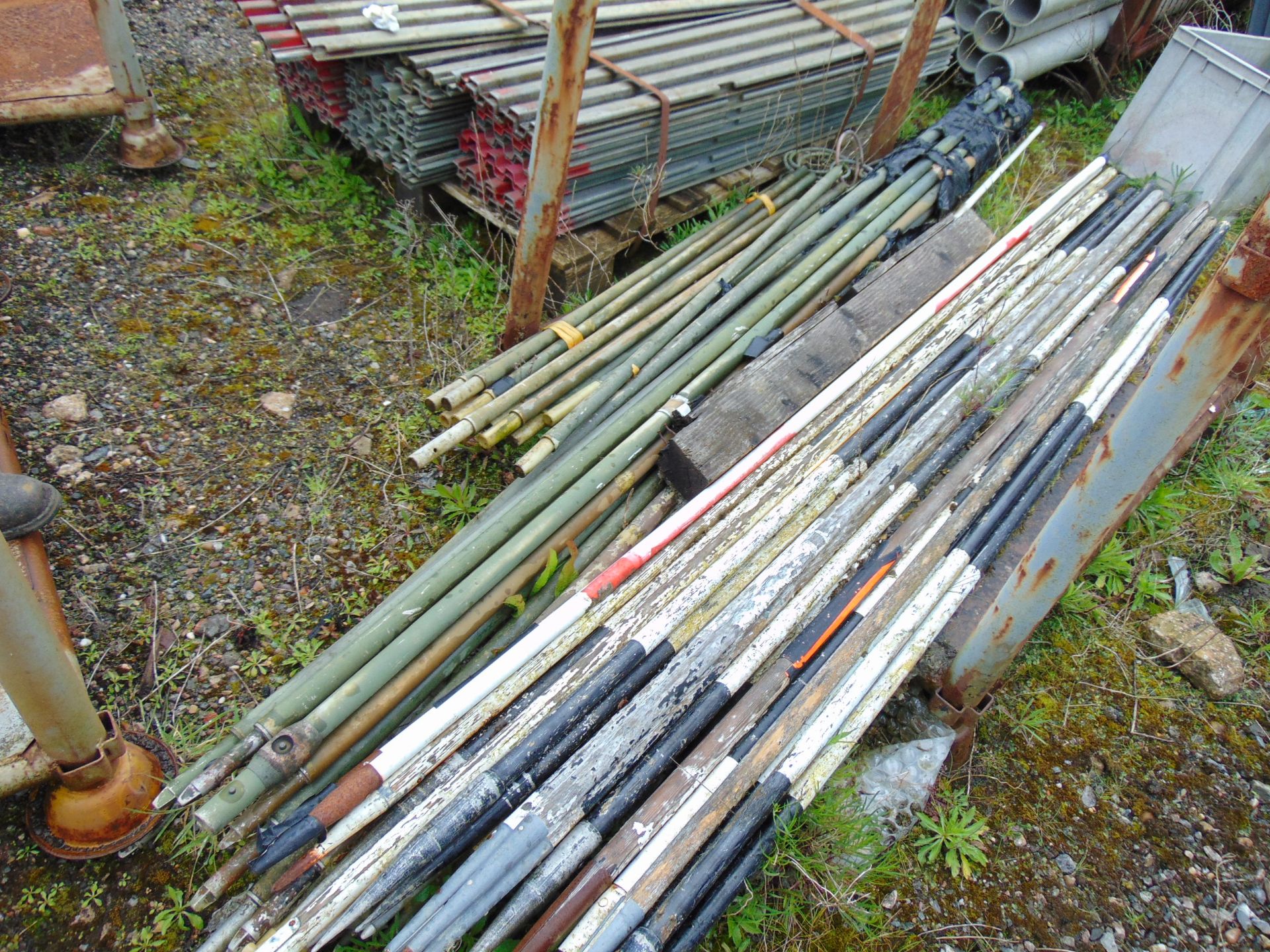 1 x Stillage of Surveyors Poles / Linesman Poles - Image 5 of 5