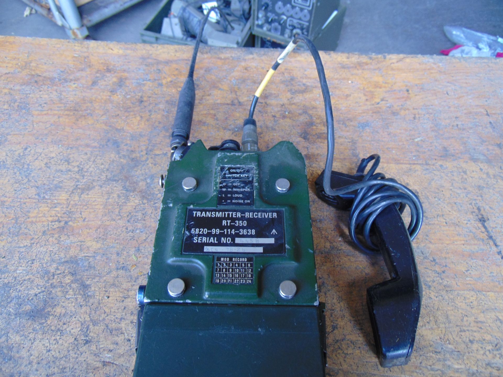 Clansman UK/RT 350 Transmitter Receiver c/w Battery Pack, Antenna & Handset - Image 2 of 4
