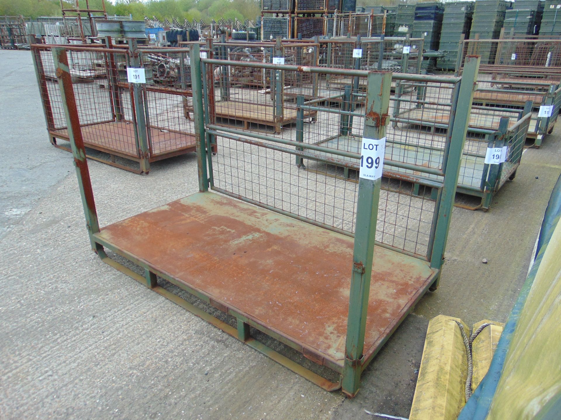 Heavy Duty MOD Steel Stacking Stillage w/ Removeable Side Bars & Corner Posts - Image 2 of 2