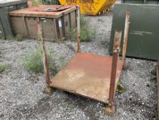 MOD STEEL STACKING POST STILLAGE