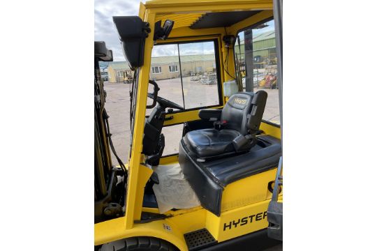 .Hyster H2.5FT Diesel Fork Lift Truck From MOD 934 Hours Only FROM MOD - Image 24 of 30