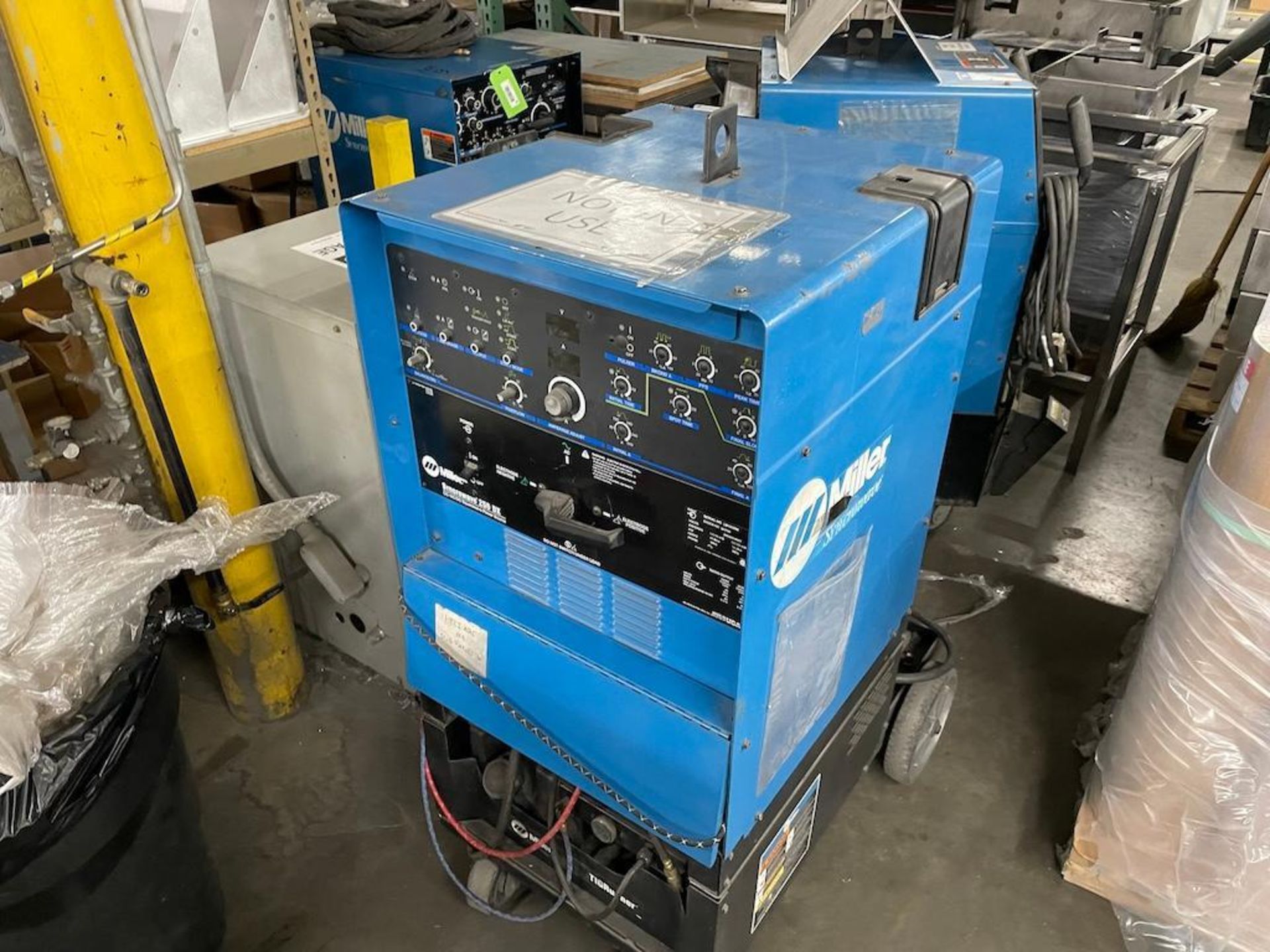 MILLER SYNCROWAVE 250 DX WELDER [USP]