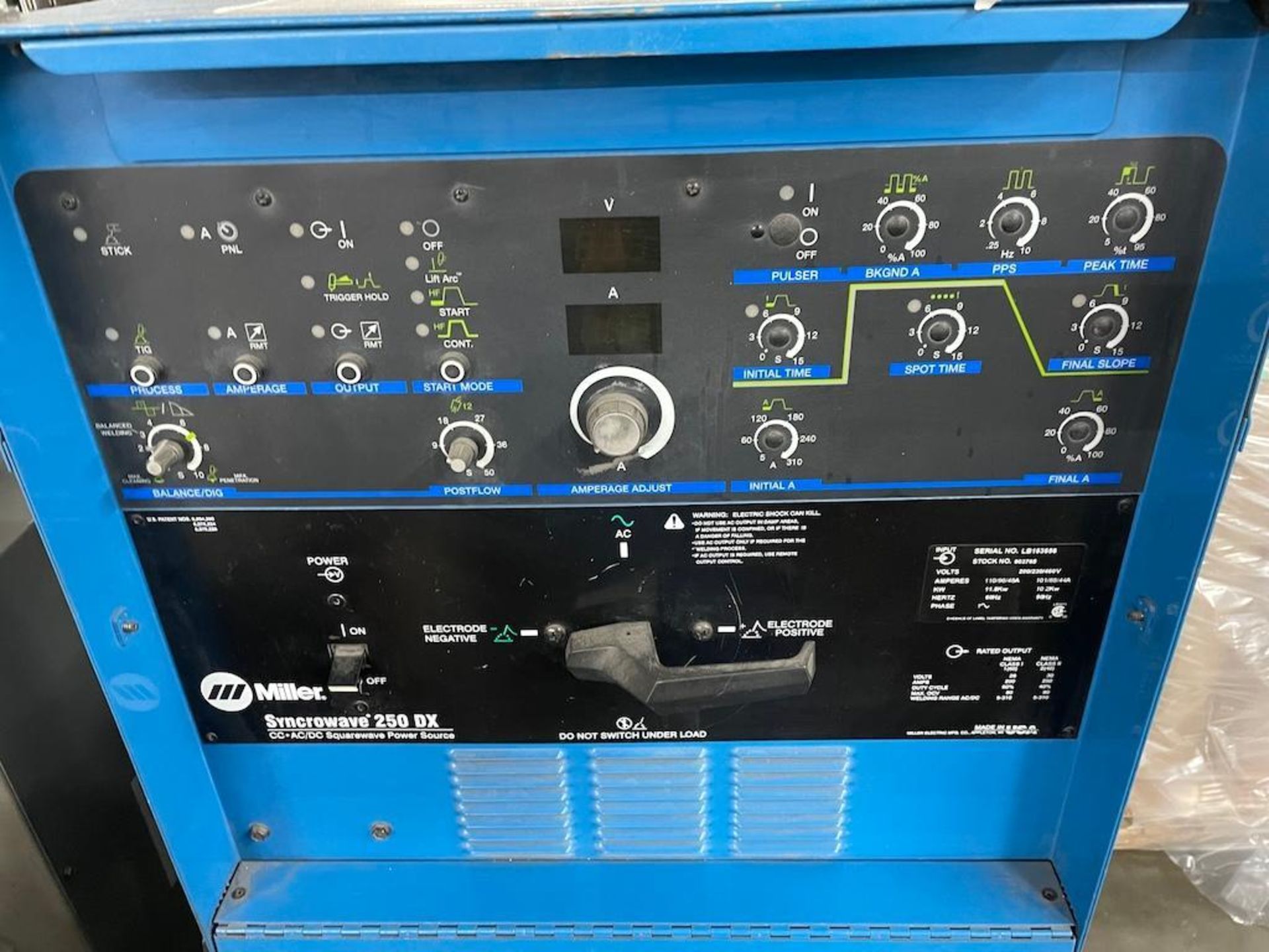 MILLER SYNCROWAVE 250 DX WELDER [USP] - Image 2 of 3