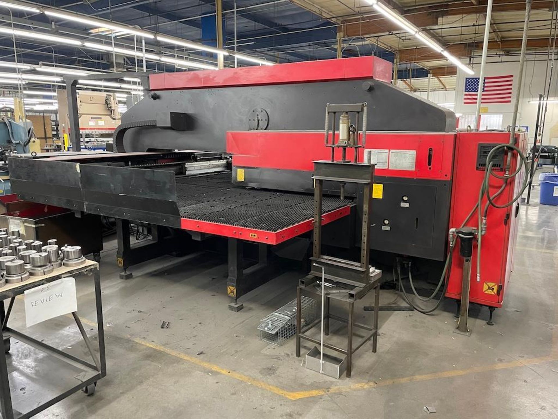 AMADA VIPROSS 358 KING II, 30 TON TURRET PUNCH, 58 STATION TURRET W 4 AUTO INDEX, TABLE TRAVEL 50 IN - Image 10 of 11