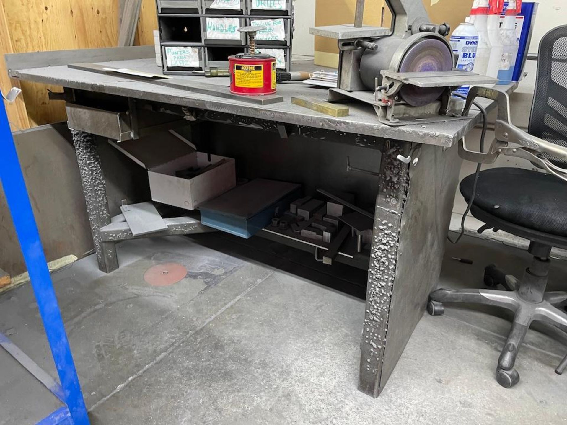 HEAVY DUTY WELDING TABLE 5 FT X 3 FT, 1 IN THICK PLATE [EXCLUDING CONTENTS]