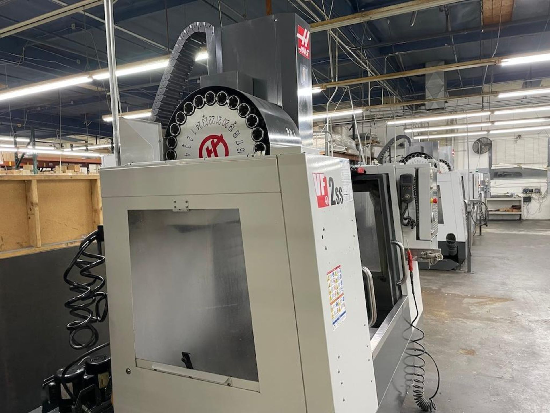 HAAS CNC VMC MODEL VF-2SS, 24 ATC, CAT 40, 36 X 16 TABLE, 12,000 RPM, HIGH PRESSURE COOLANT, - Image 5 of 9