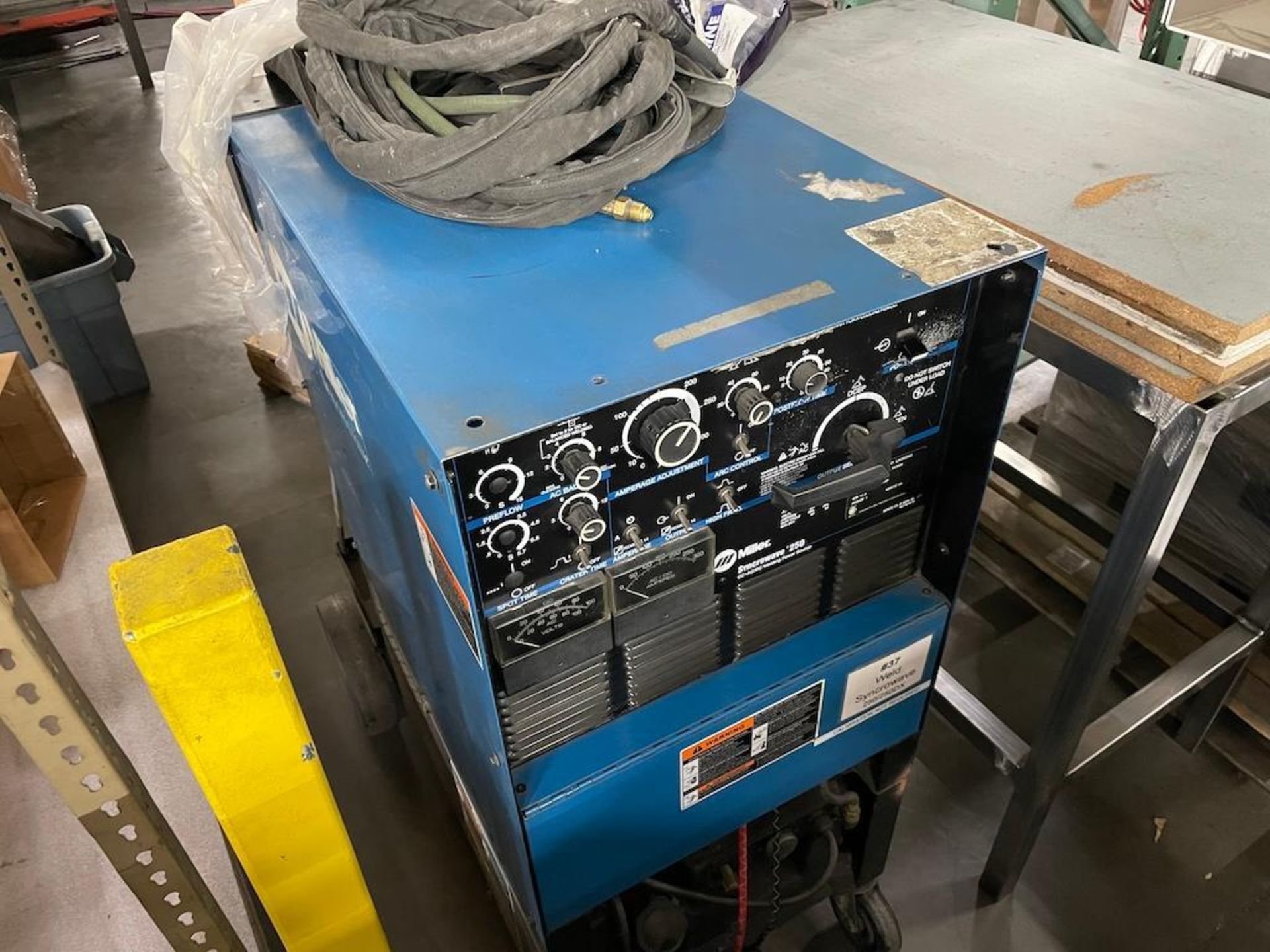 MILLER SYNCROWAVE 250 WELDER [USP]