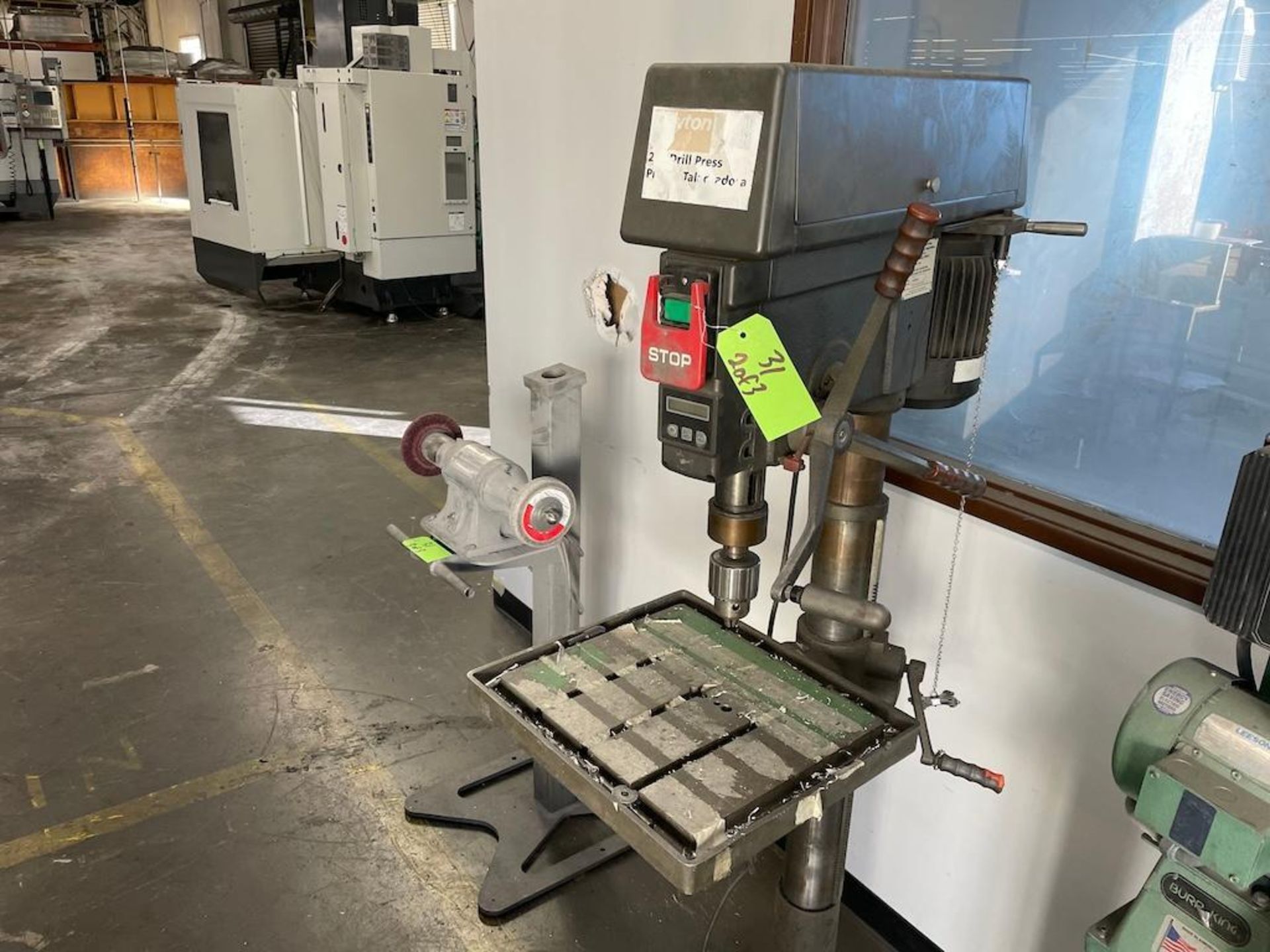 LOT: CRAFTSMAN 15 IN DRILL PRESS, 1 HP, DAYTON 20 IN DRILL PRESS, PALMGREN 8 IN BUFFER - Image 5 of 8