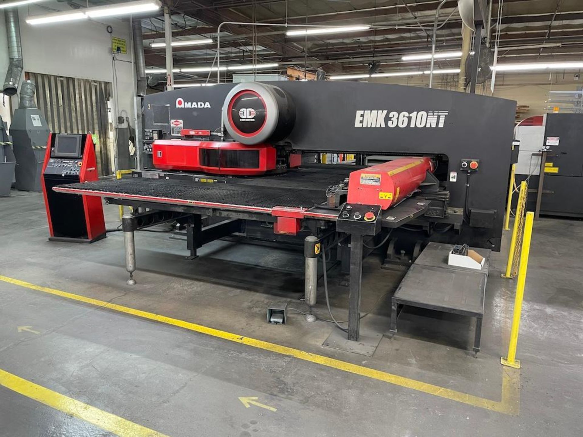 AMADA 30 TON ELECTRIC TURRET PUNCH, MODEL EMK 3610NT, 58 STATIONS W 4 AUTO INDEXING UNITS, HIGH - Image 7 of 11