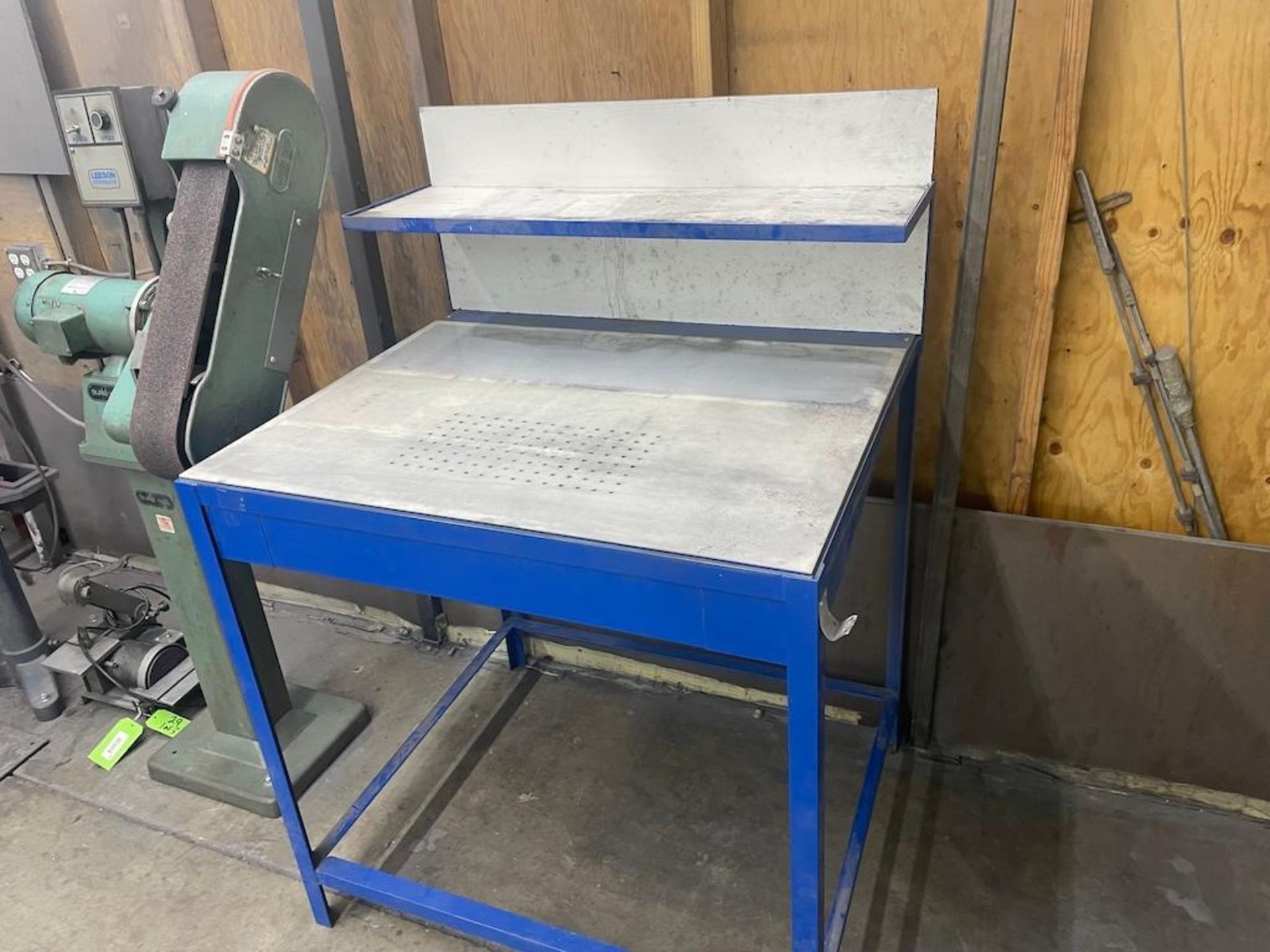 LOT: HEAVY DUTY BLUE 4 SHELF RACK APPROX 94 IN W X 23 IN D X 80 IN H, (2) HD STEEL 4 SHELF ROLLING - Image 6 of 6