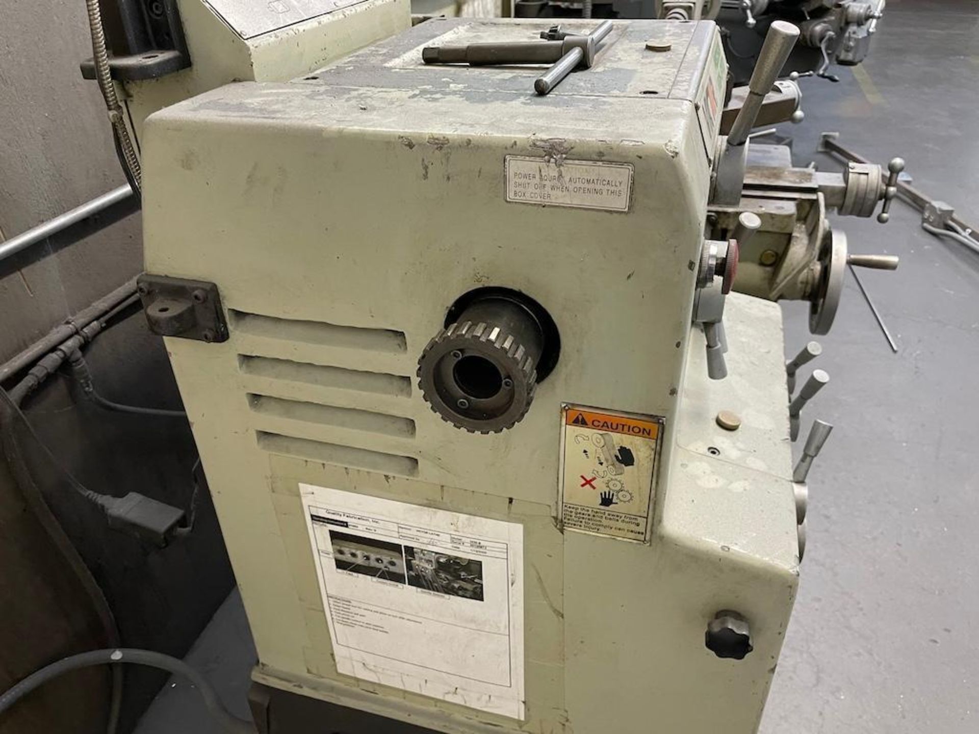 VICTOR LATHE MODEL 1630B, 16 IN X 30 IN, 8 IN 3 JAW CHUCK, TAILSTOCK, TOOL POST, NEWALL DRO, PLUS - Image 7 of 11