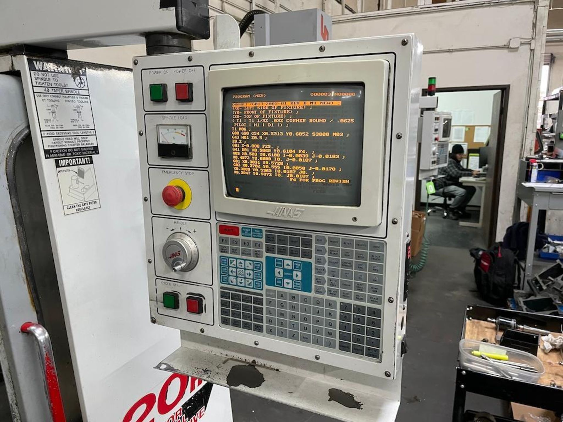 HAAS CNC VMC MODEL VFOE, 20 ATC, CAT 40, 36 IN X 14 IN TABLE, 7,000 RPM, PROGRAMMABLE COOLANT - Image 2 of 8