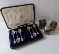 A cased set of six George V silver coffee spoons with trefid finials by Lee & Wigfull, Sheffield, 19