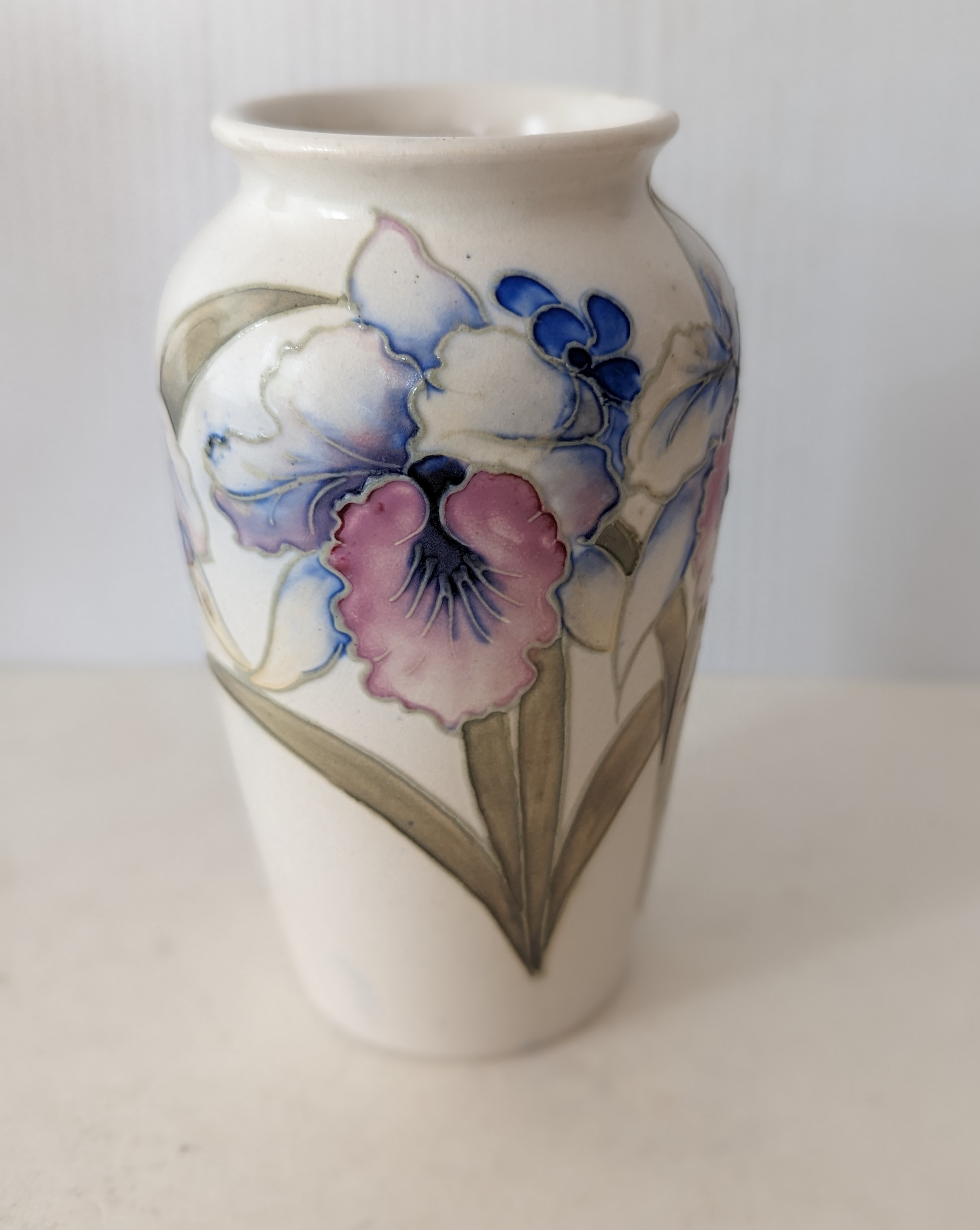 A William Moorcroft Pomegranate and Berry pattern vase of baluster form with tube-lined decoration - Image 10 of 12