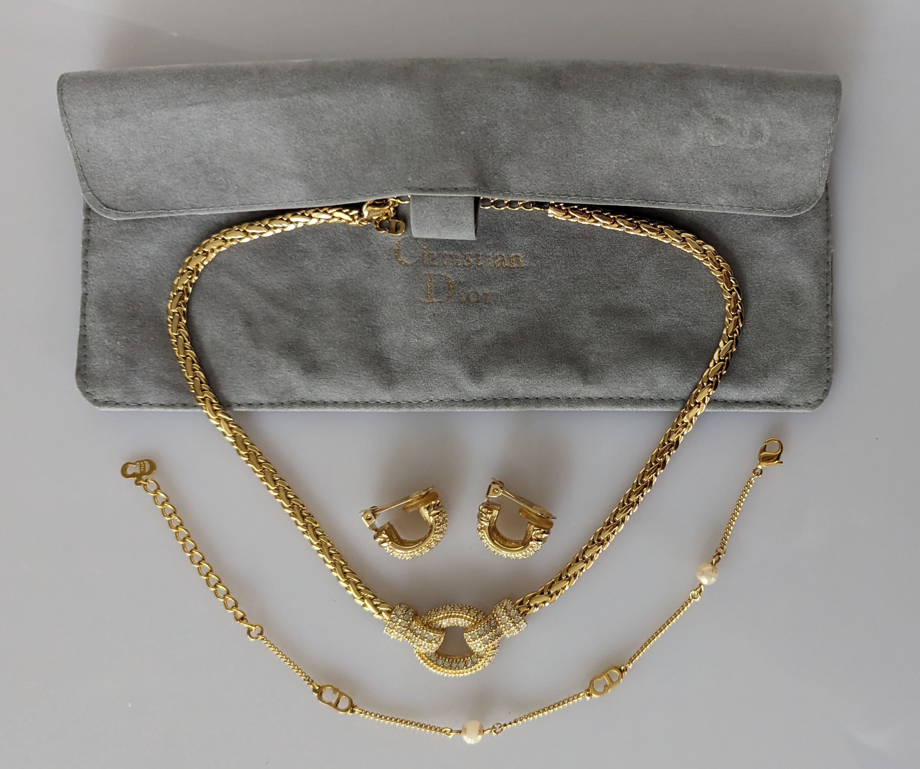 A Christian Dior gold plated necklace, 43 cm, with matching earrings, with original pouches - Image 2 of 3