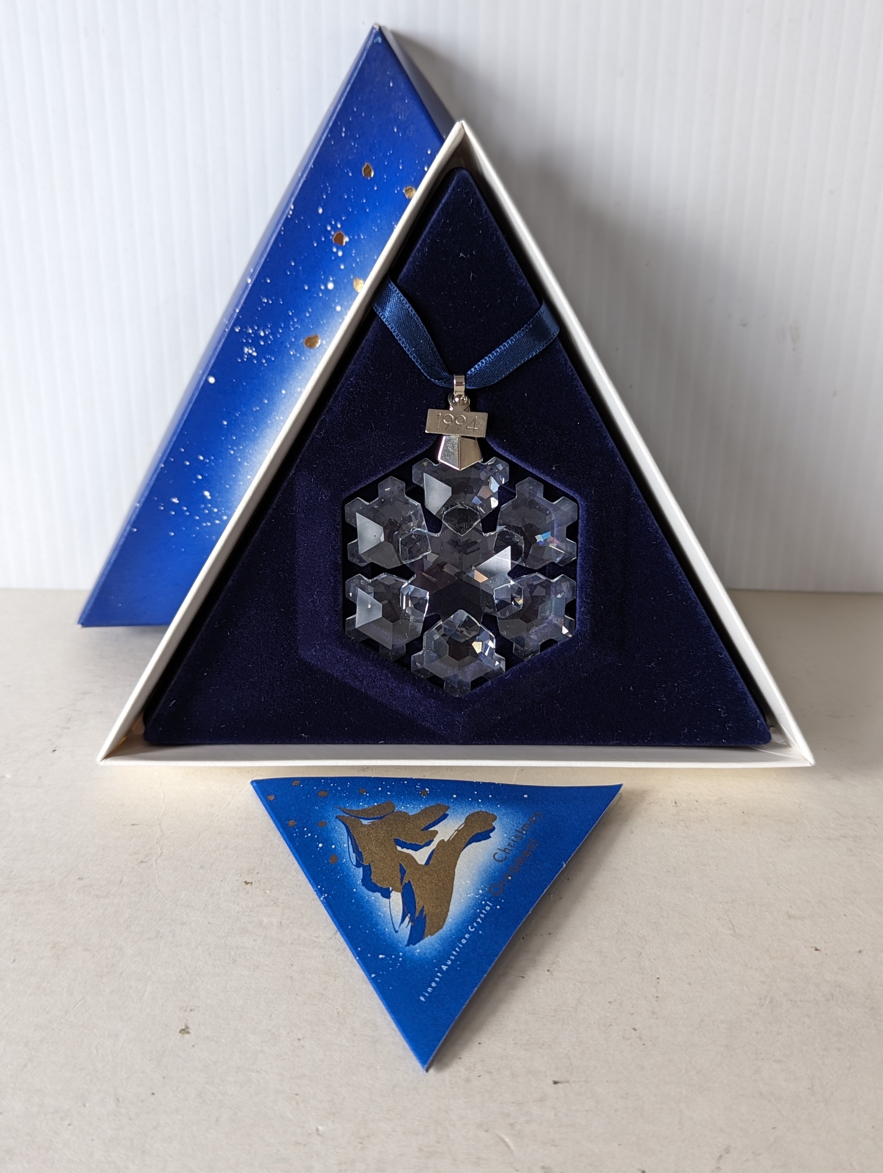 A Boxed Swarovski Annual Christmas Ornament 1994, designed by Martin Zendron, diameter 5.5cm,