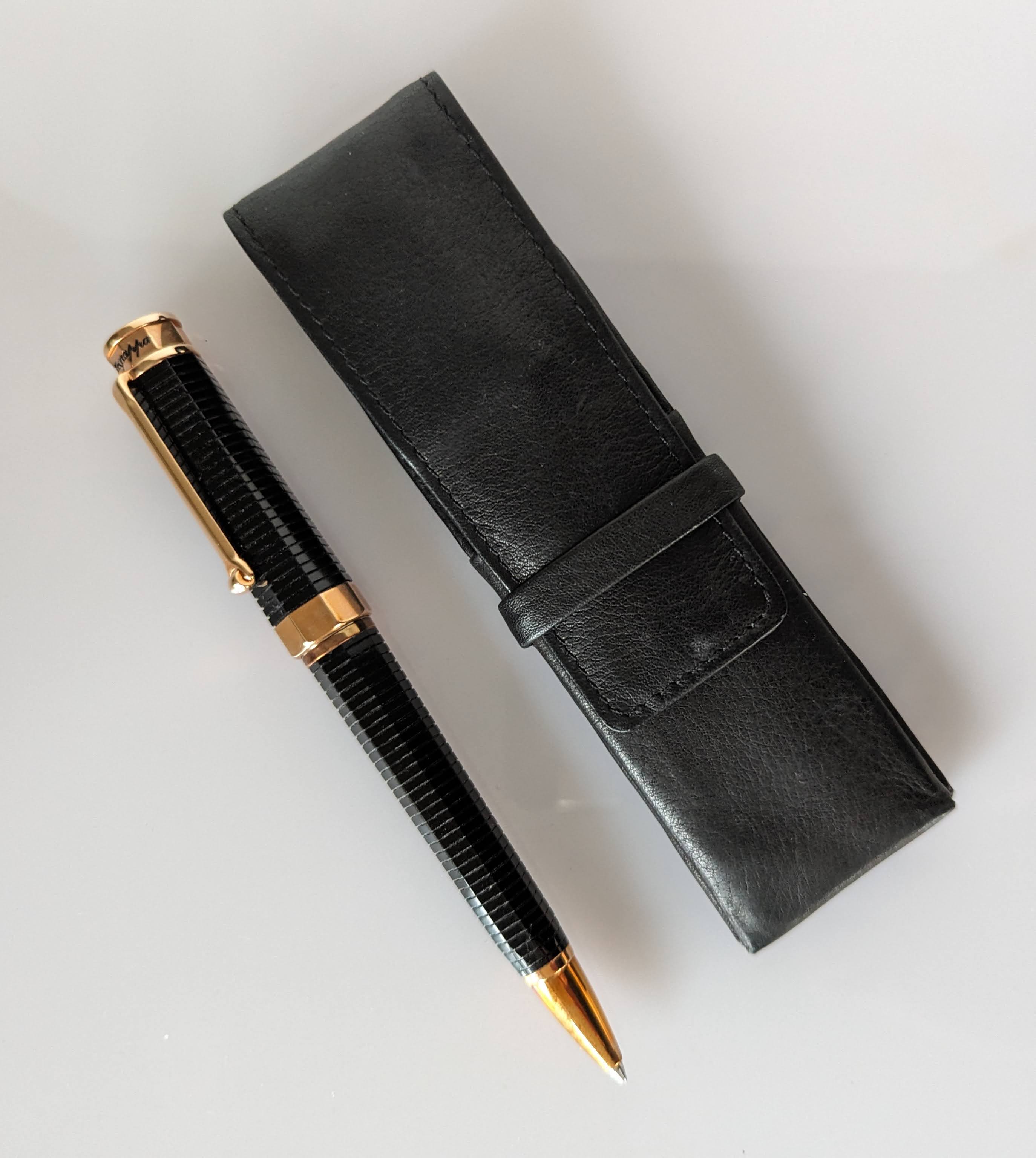 Montegrappa Nero Uno Linea ballpoint pen with rose gold plated trim and textured black resin finish - Image 2 of 2