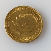 A George V gold full sovereign,1912