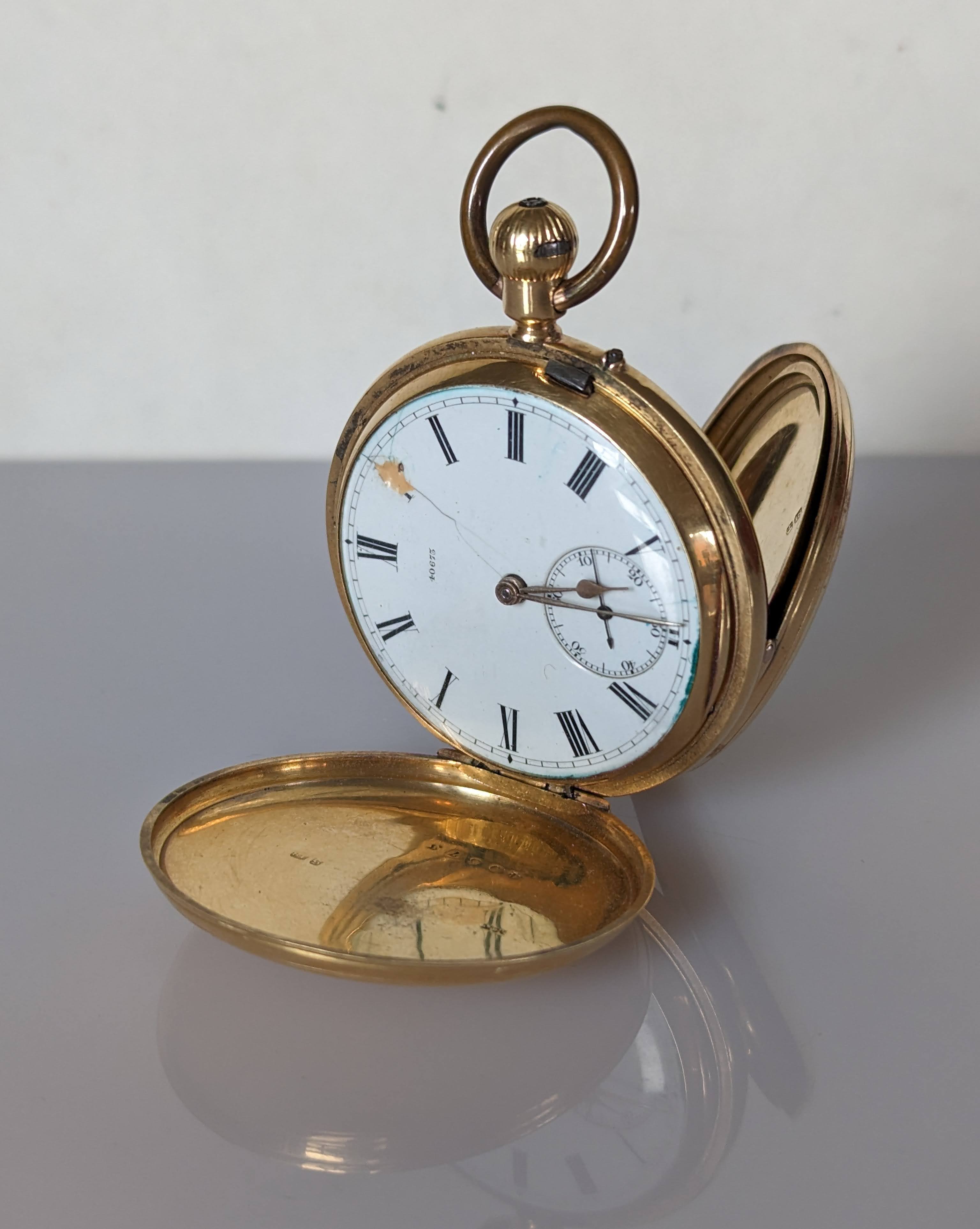 A Victorian gold full-hunter, stem-wind pocket watch with Roman numerals, subsidiary seconds hand