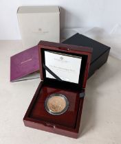 A Royal Mint 2022 Queen Elizabeth II Platinum Jubilee brilliant uncirculated Five-Sovereign