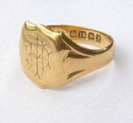 An Edwardian-style yellow gold signet ring, initialled, hallmarked 18ct, 6.8g
