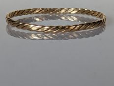 A rope-twist 9ct yellow gold bangle, 65mm, hallmarked, 18.5g