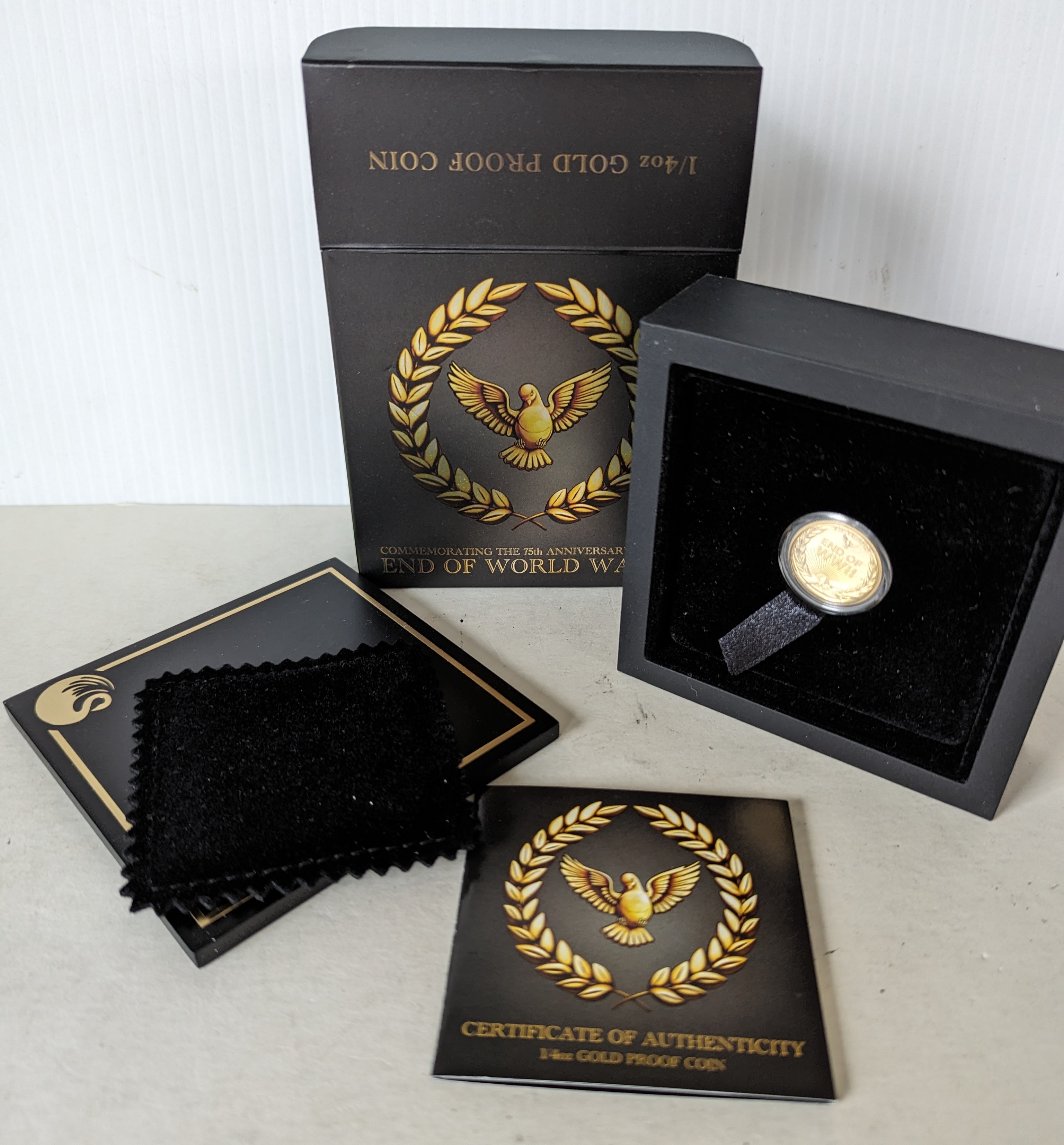 The Perth Mint 75th Anniversary of the End of WW2, 1/4oz Gold Proof Coin, with COA and original pack