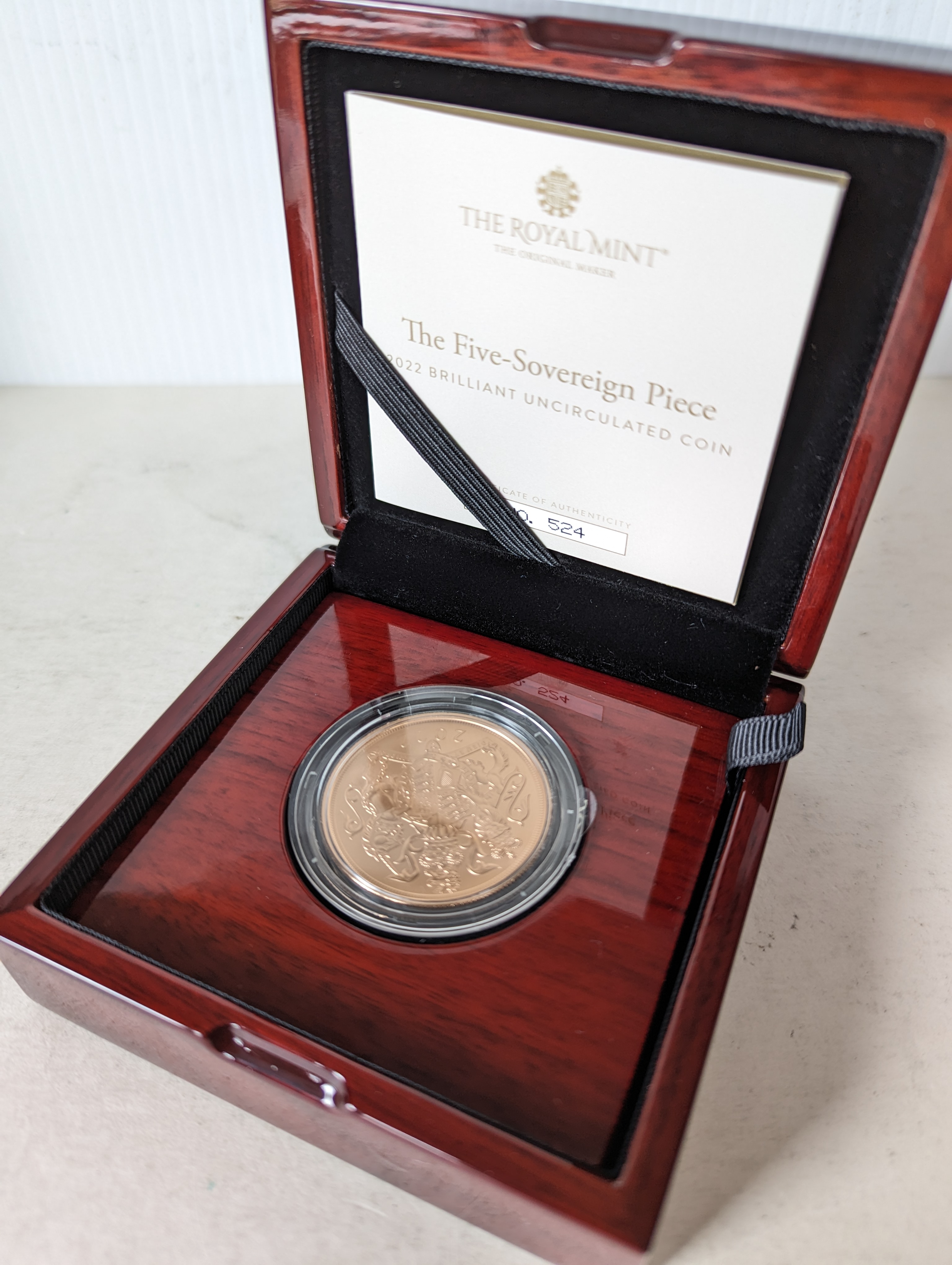 A Royal Mint 2022 Queen Elizabeth II Platinum Jubilee brilliant uncirculated Five-Sovereign - Image 2 of 3
