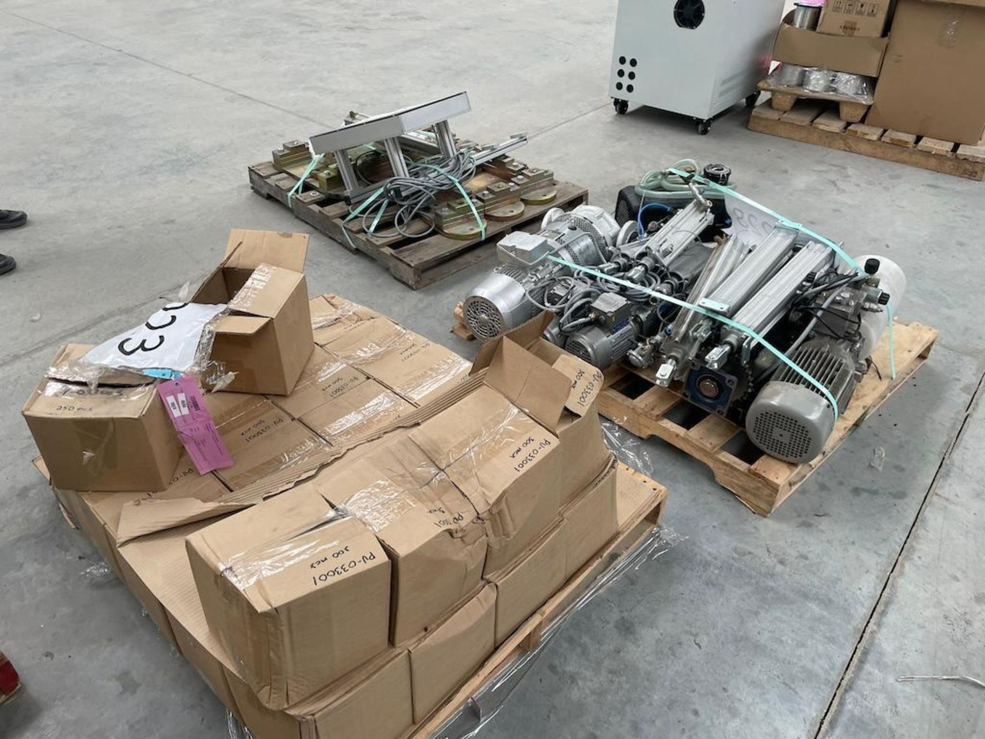 LOT (19) SKIDS INCLUDING: (7) SKIDS ASSORTED SOLAR MANIFOLDS, AIR DRYING UNITS, (1) SKID ROTARY FRAM - Image 17 of 29