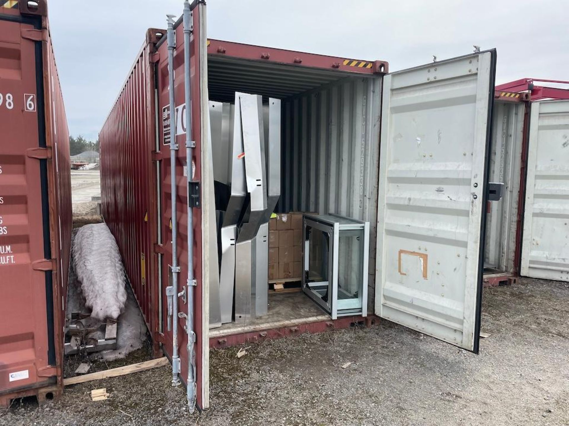 40 FT SEA CONTAINER, EXCLUDING CONTENTS, DELAYED PICK UP UNTIL MAY 13 [4] [TROIS RIVIERES] *PLEASE N