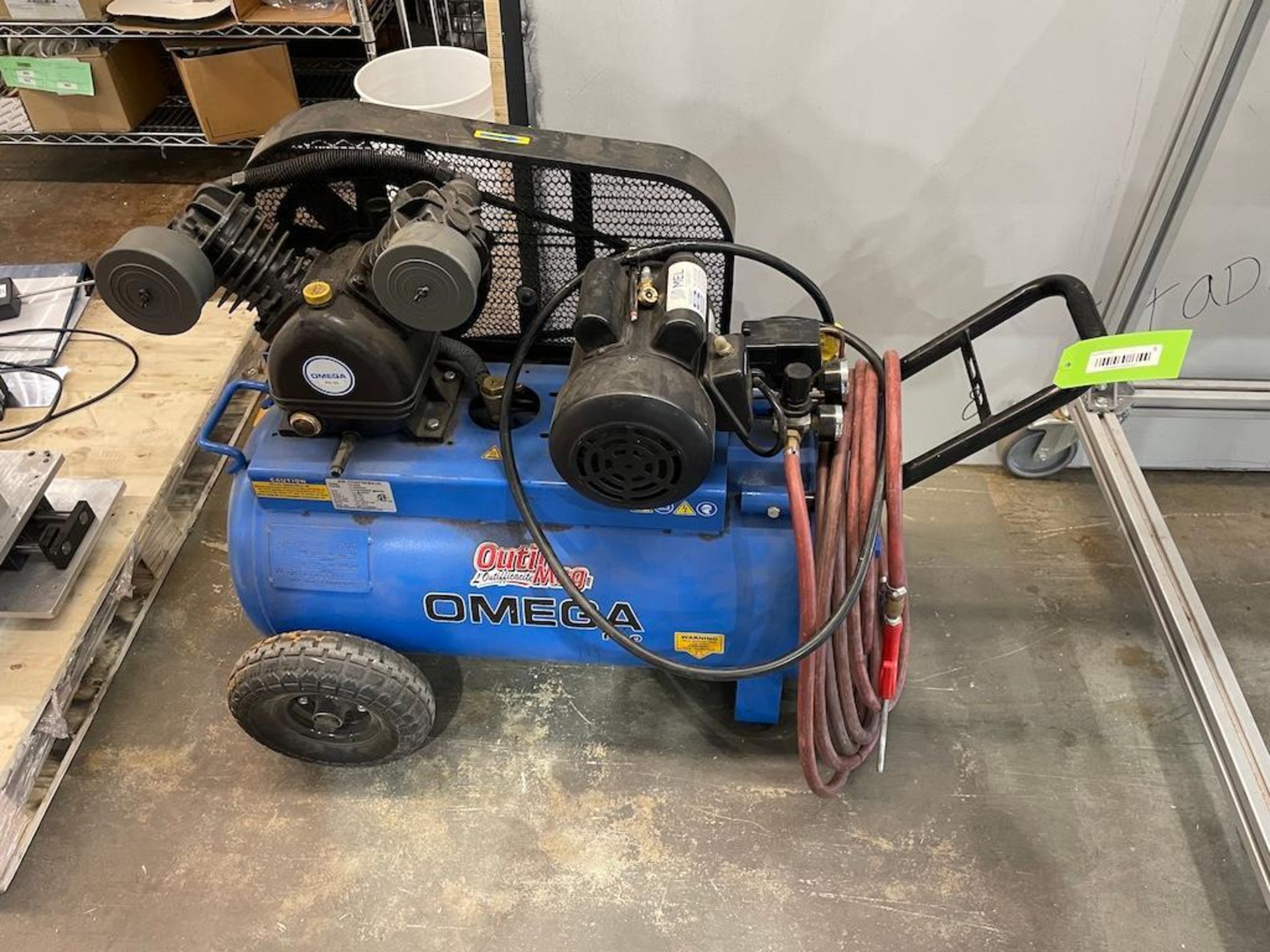 OMEGA PRO 2 HP PORTABLE AIR COMPRESSOR [TROIS RIVIERES] *PLEASE NOTE, EXCLUSIVE RIGGING FEE OF $50 W