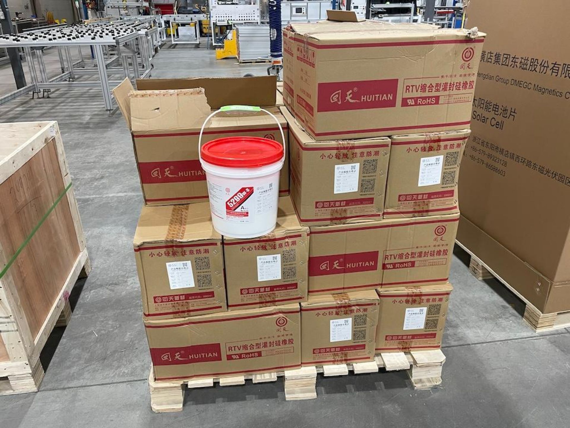 LOT APPROX. 600 BUCKETS OF HUITIAN 5299 WS SILICONE AND HT906Z SILICONE, INCLUDING 20 SKIDS CONTAINI