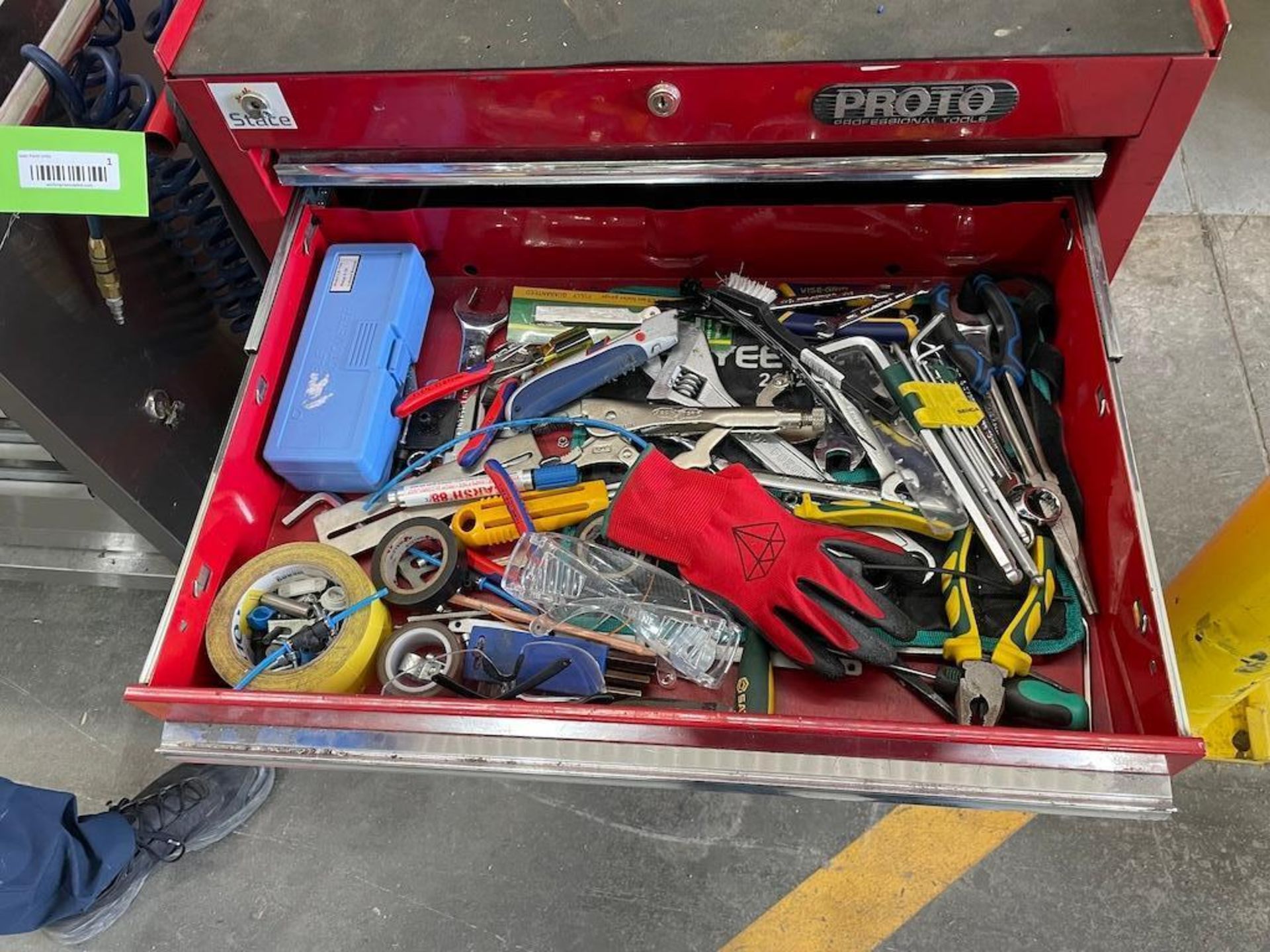 LOT (2) PORTABLE TOOL CABINETS INCLUDING CONTENTS [TROIS RIVIERES] *PLEASE NOTE, EXCLUSIVE RIGGING F - Image 10 of 11