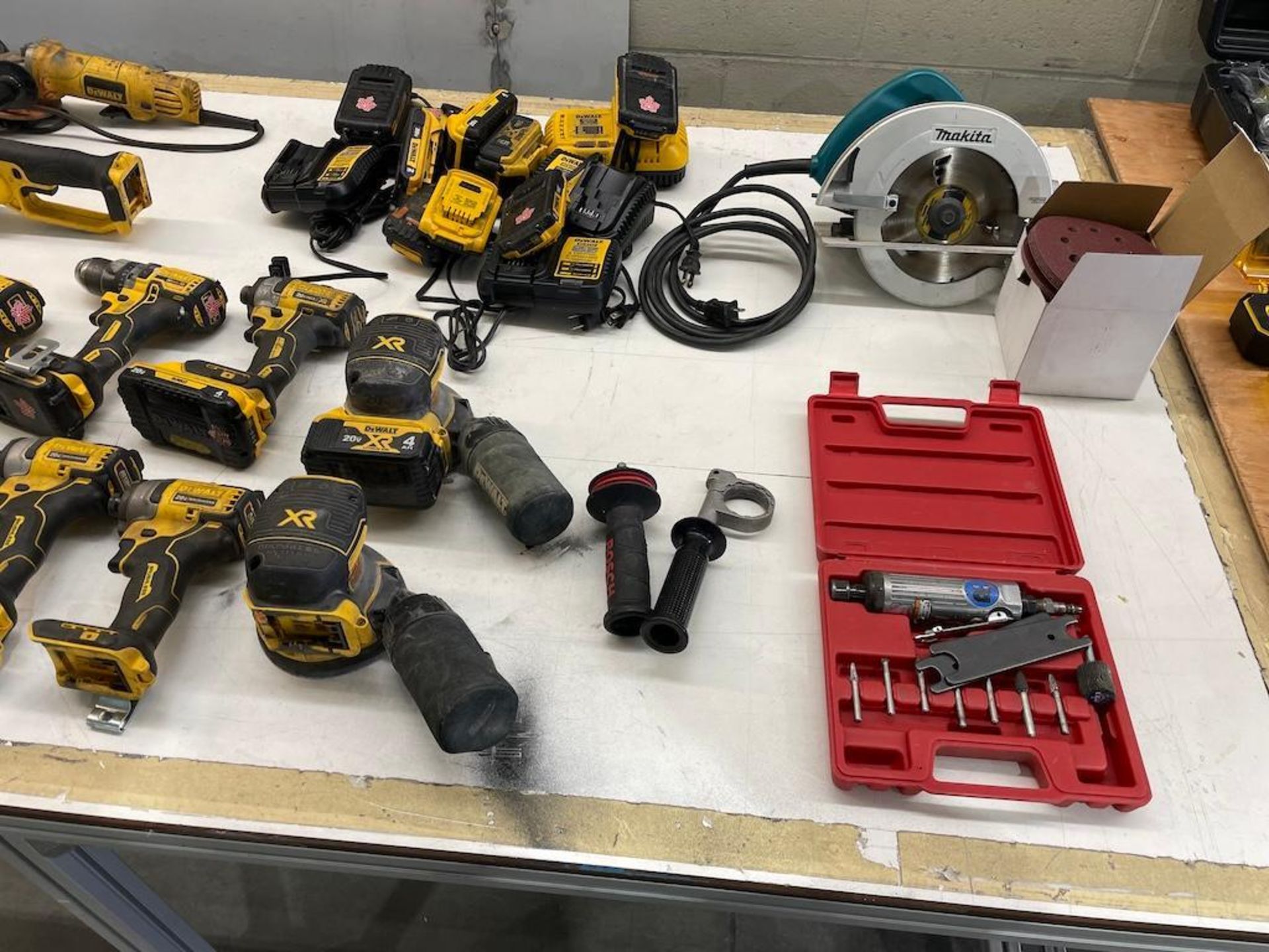 LOT: ASSORTED POWER TOOLS [TROIS RIVIERES] *PLEASE NOTE, EXCLUSIVE RIGGING FEE OF $50 WILL BE ADDED - Image 3 of 3