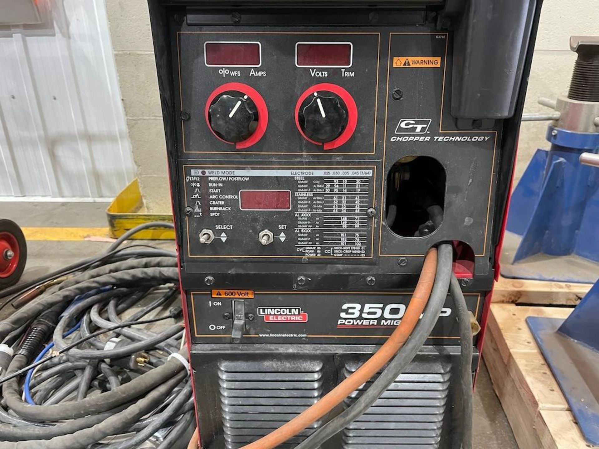 LINCOLN ELECTRIC POWER MIG 350MP W COOL ARC 40 CHILLER UNIT, CABLES, GUN [TROIS RIVIERES] *PLEASE NO - Image 2 of 2