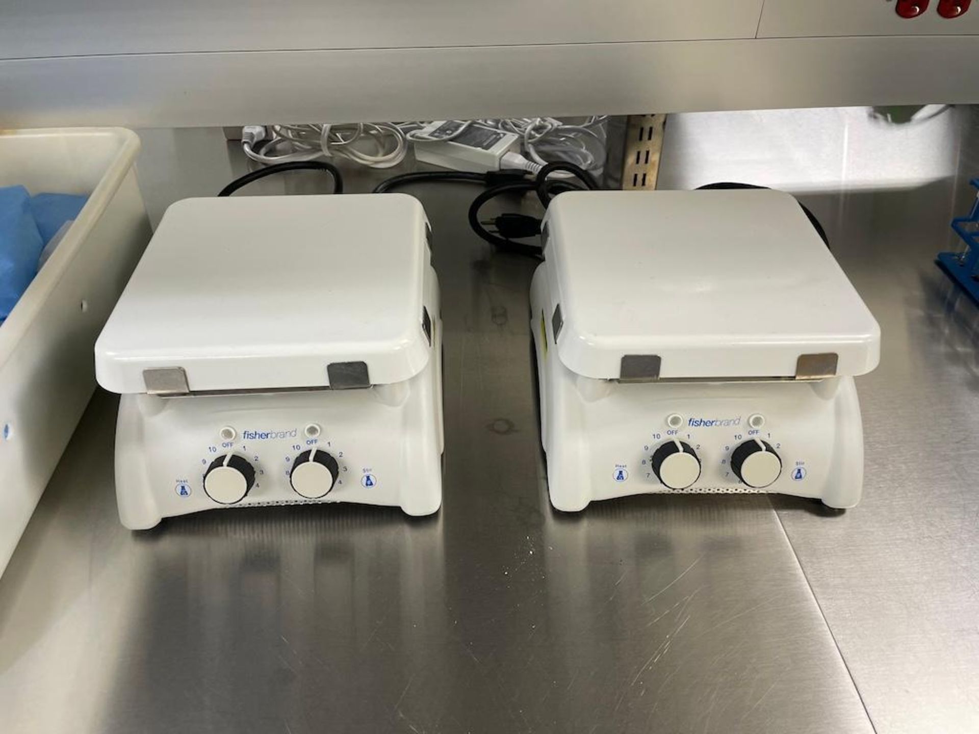 LOT 2 FISHER BRAND HEAT AND STIR PLATES [LAB AREA A]