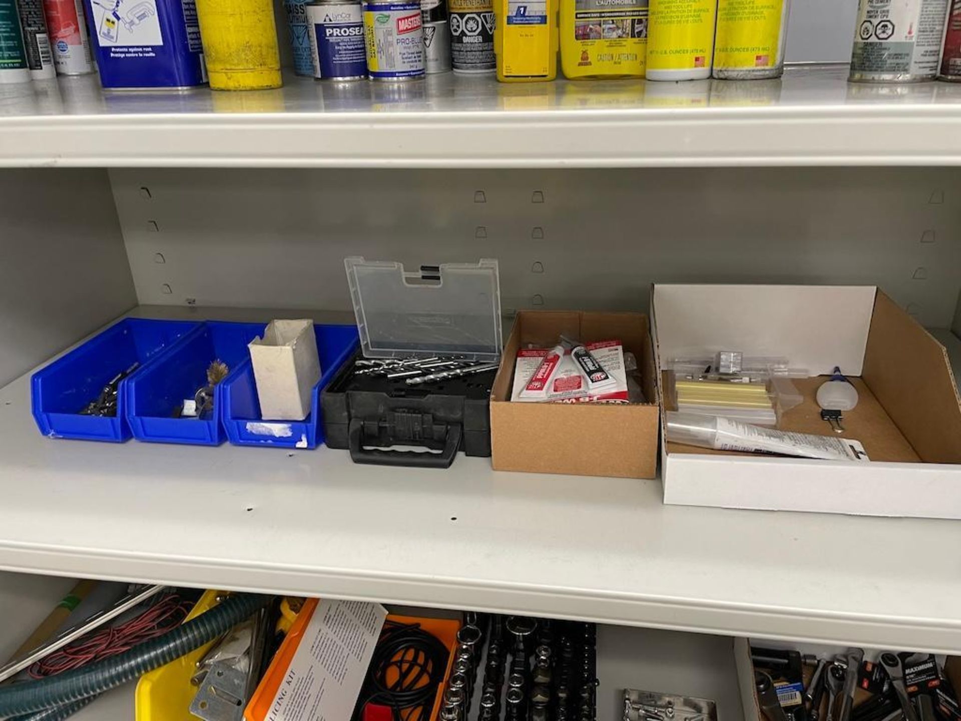 LOT METAL GREY CABINET W CONTENTS, 9 YELLOW BINS W WIRE CONTENTS [MAINTENANCE ROOM] - Image 3 of 6