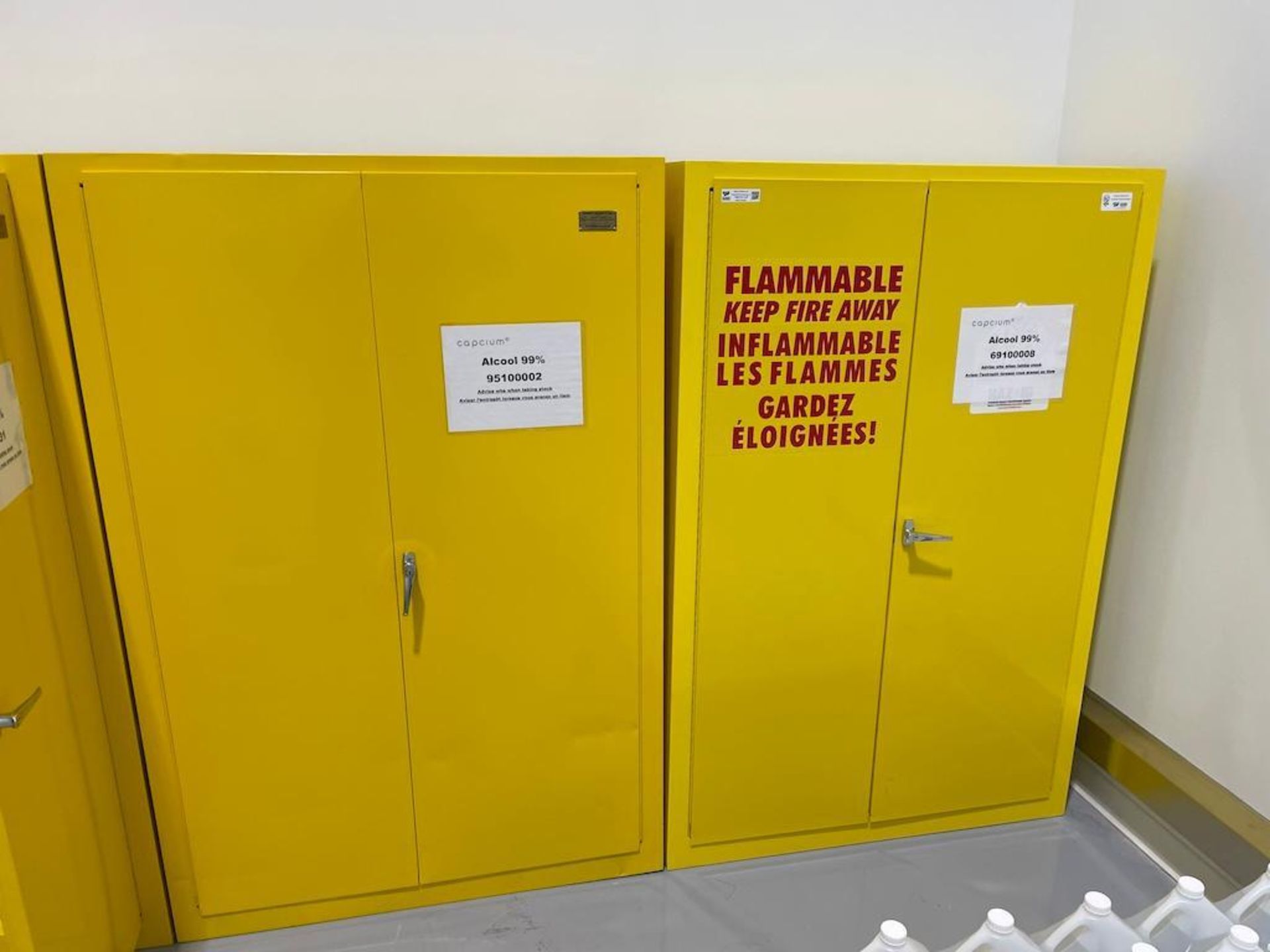 LOT (2) FLAMMABLE LIQUID STORAGE CABINETS [1ST FL LOADING DOCK]