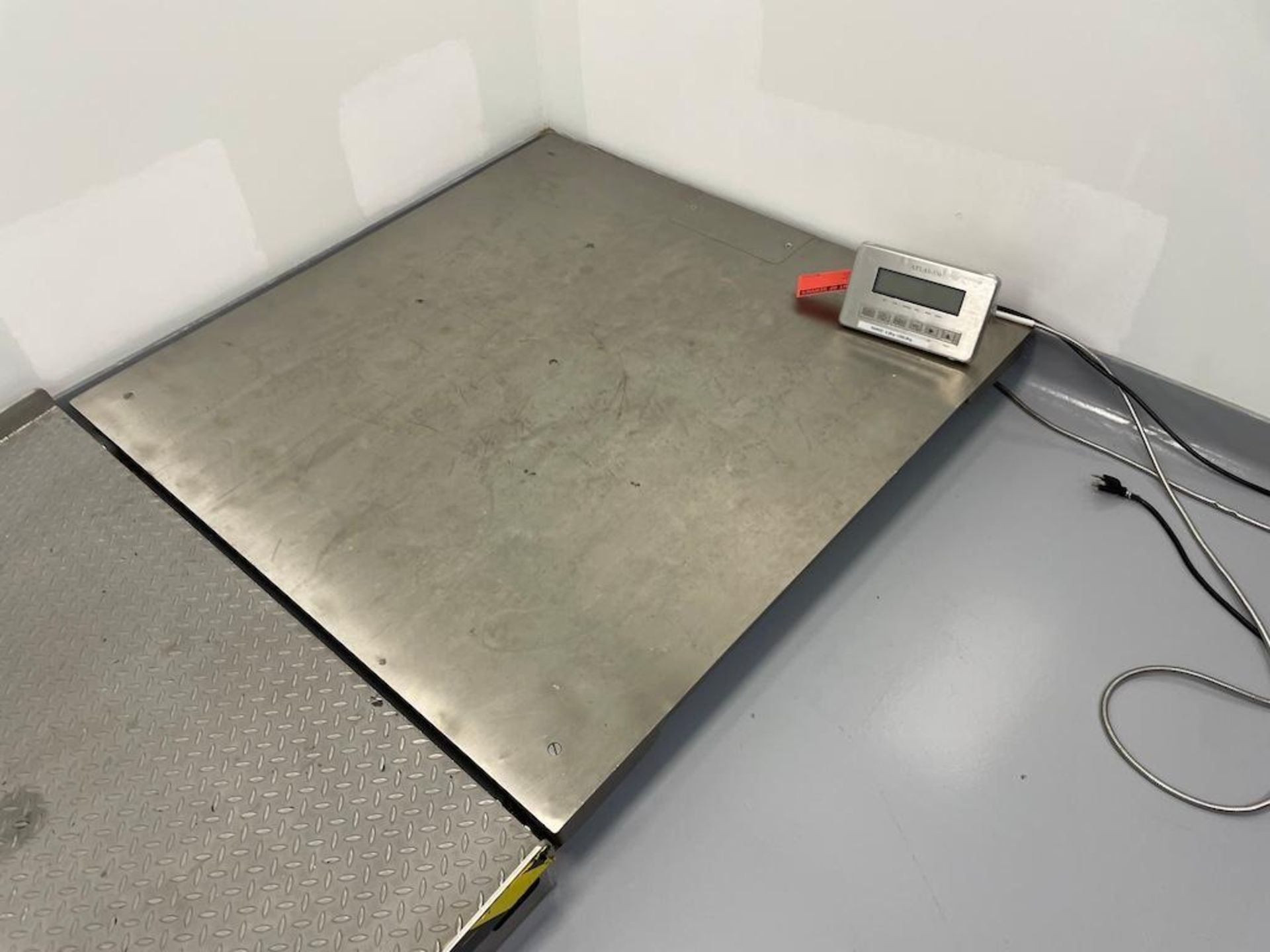 FLOOR SCALE, STAINLESS STEEL, APPROX 48 X 48 IN, ATLAS SSI CONTROL UP TO 1200 KG [2ND FLOOR FORMULAT - Image 2 of 3