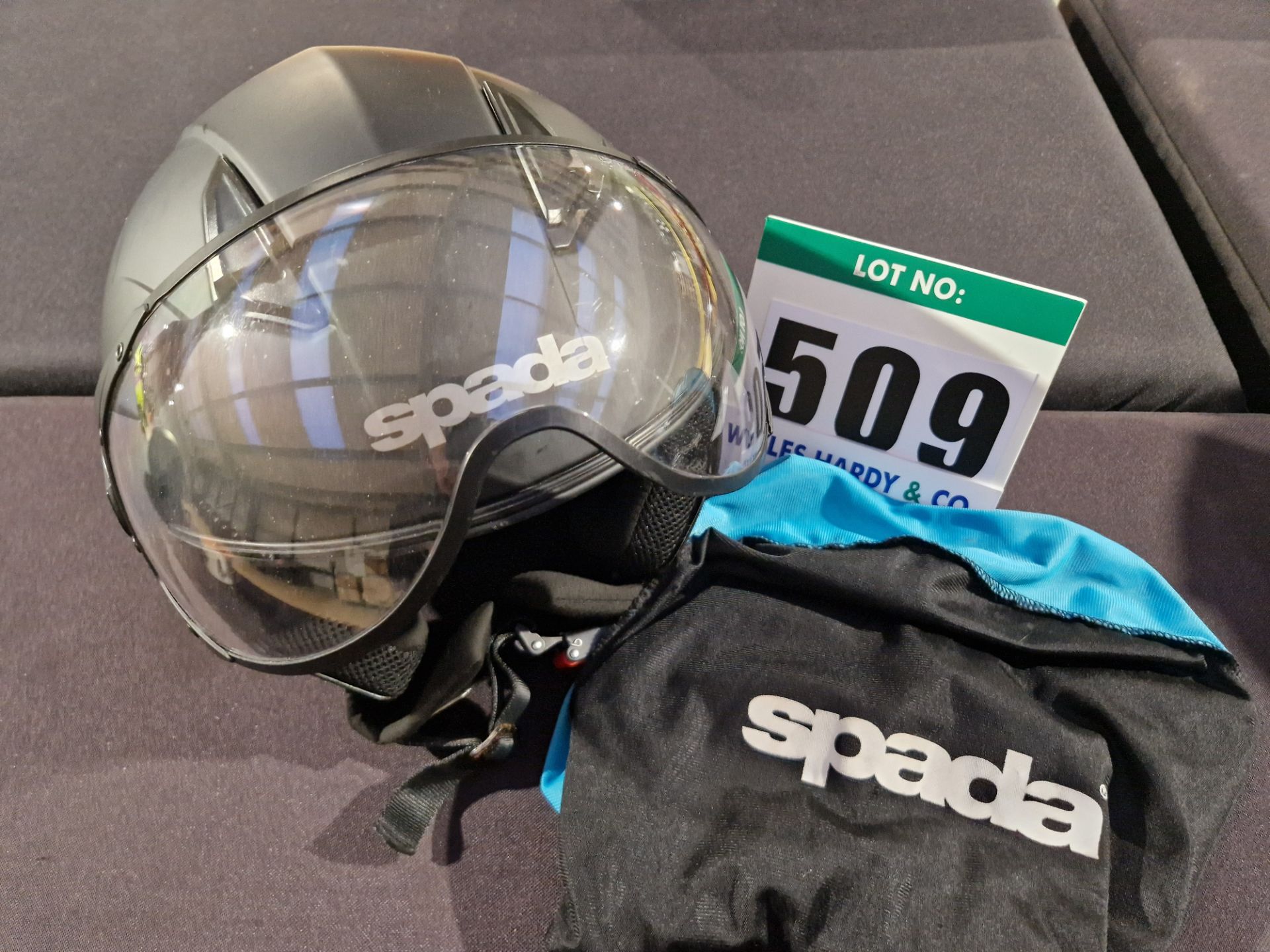 A SPADA Open Face Helmet with Drop Down Visor - Size XL (61cm) ECE R22-5 with Storage Bag