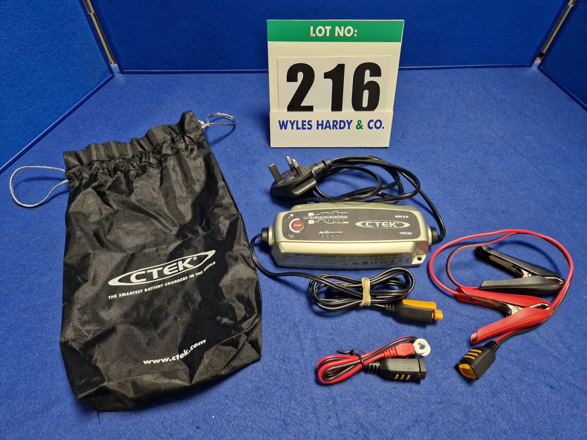 One CTEK Model MXS 5.0 12V 5A Battery Charger/Conditioner with Crocodile Clip Connector Lead and