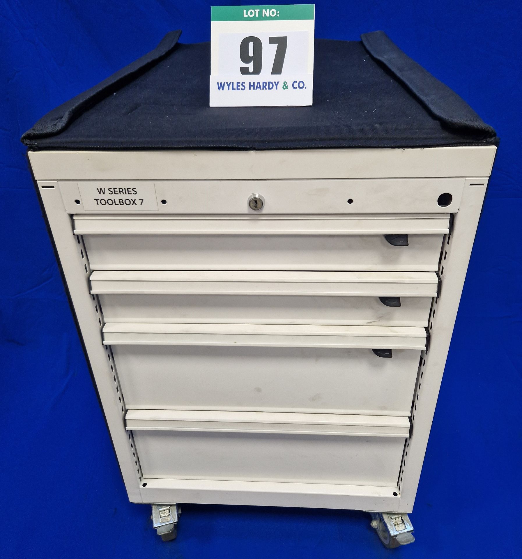 One FAMI 4-Drawer Castor mounted Mechanics Tool Chest with Tailored Soft Transportation Cover